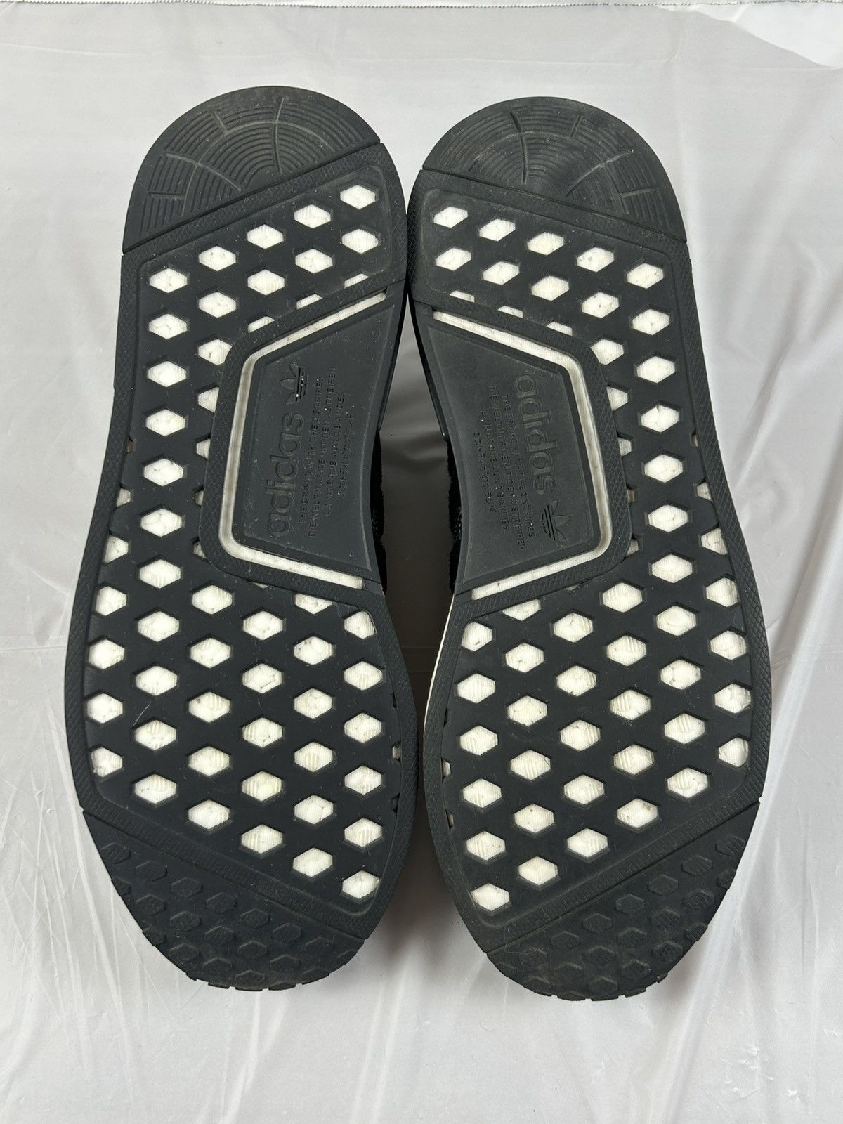 Adidas × Neighborhood adidas NMD R1 Neighborhood Paisley Black Shoe GY4157 Size 12 Size US 12 / EU 45 - 6 Thumbnail