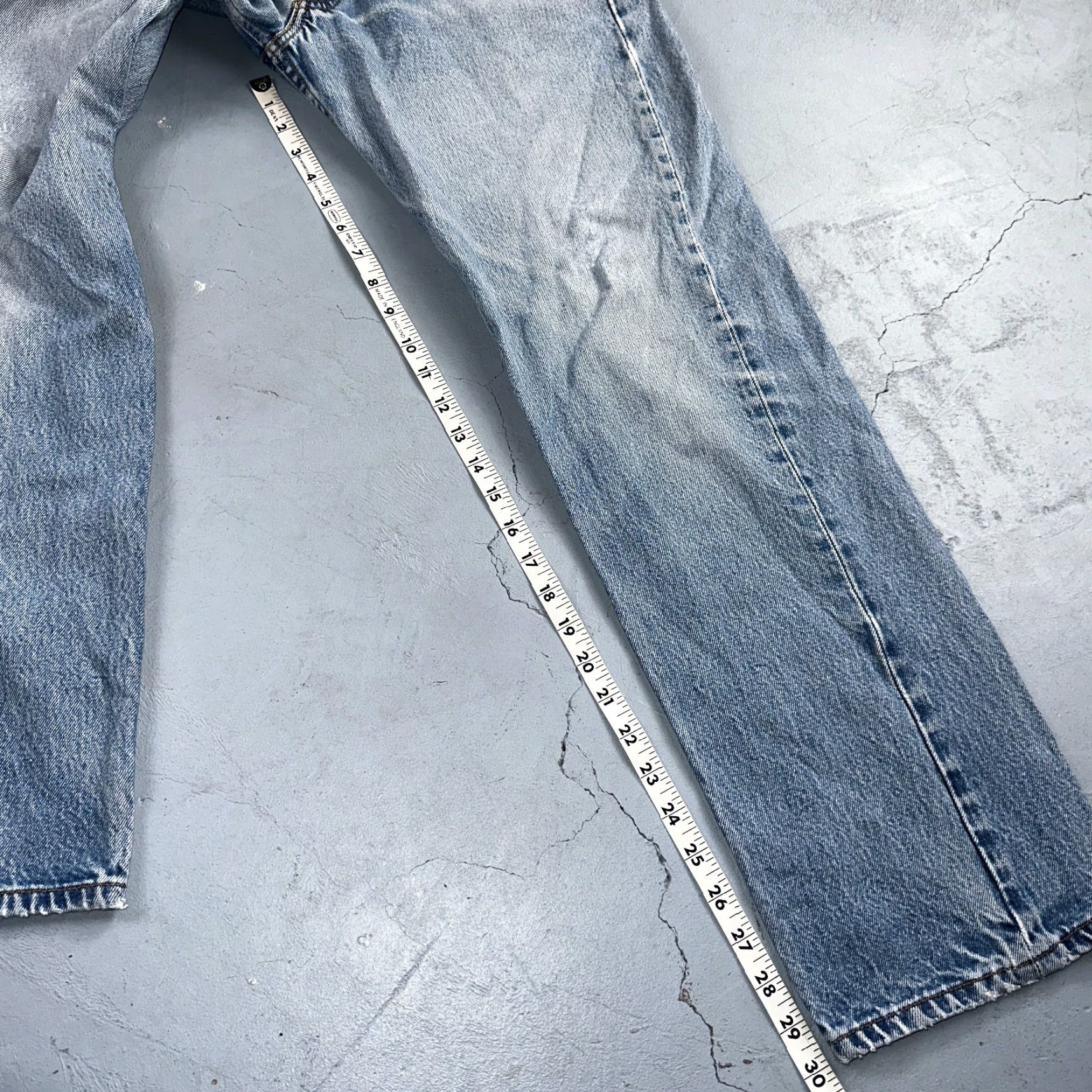 Levi's VINTAGE Levi's 501 Jeans Men 36x34 Light Wash 90s Straight 501 Series Denim Blue" Size US 36 / EU 52 - 5 Thumbnail