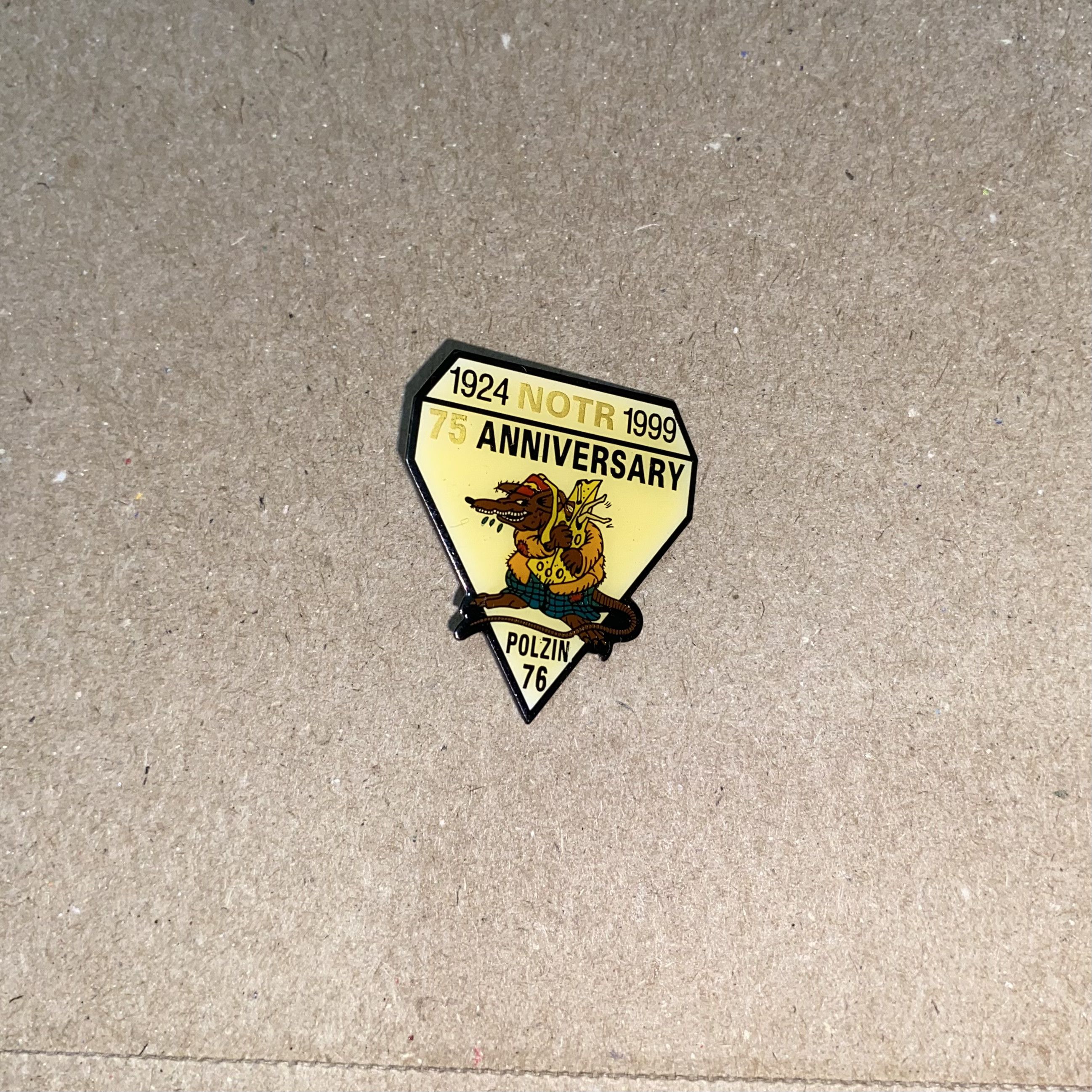 Other NOTR 1999 Enamel Metal Pin Brooch National Order Trench Rats Size ONE SIZE - 2 Thumbnail