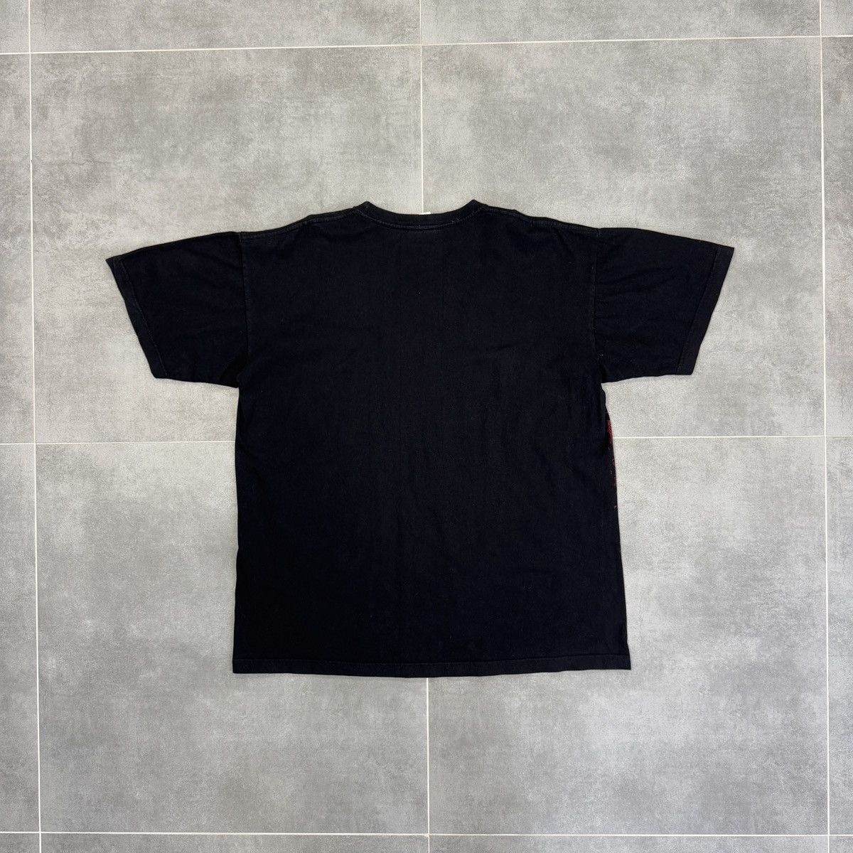 Band Tees × Vintage Vintage In Flames Band Tee T-Shirt Size XL Size US XL / EU 56 / 4 - 10 Thumbnail