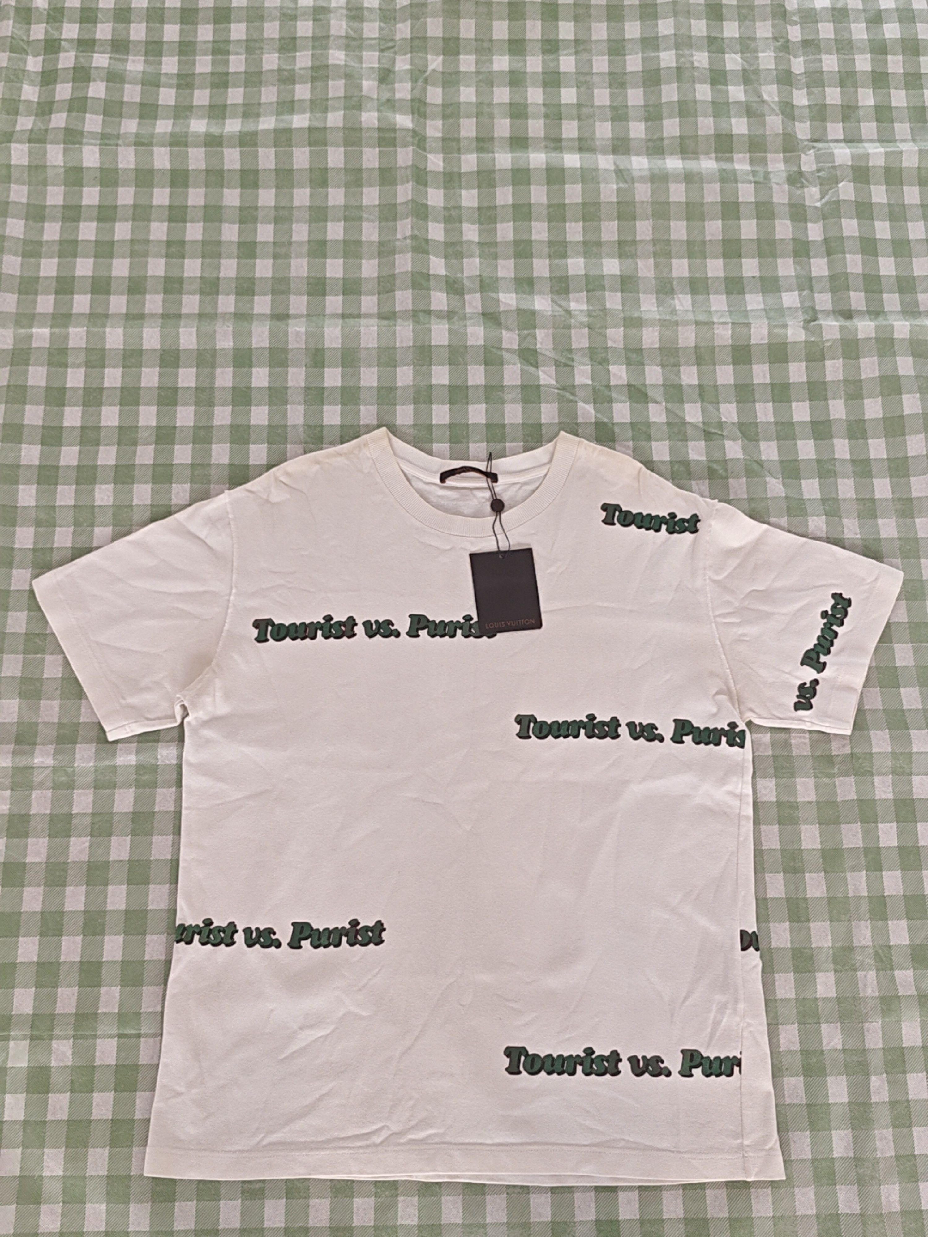 Louis Vuitton Louis Vuitton Tourist vs Purist T-Shirt Size L Size US L / EU 52-54 / 3 - 1 Thumbnail