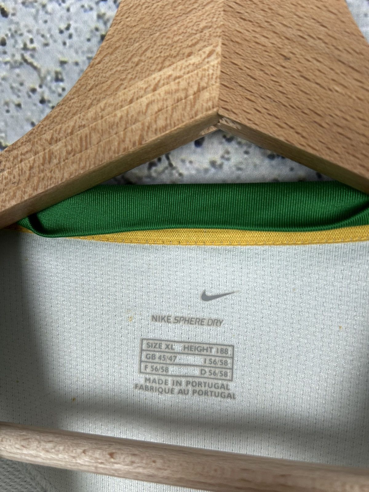 Nike Vintage Celtic Glasgow Nike Carling Soccer Jersey Football Size US XL / EU 56 / 4 - 5 Thumbnail