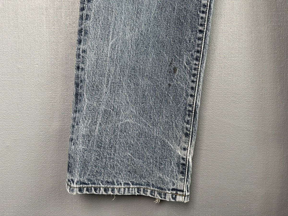 Armani Vintage ARMANI JEANS Blue Distressed Denim Pants Metal Logo Size US 32 / EU 48 - 9 Thumbnail