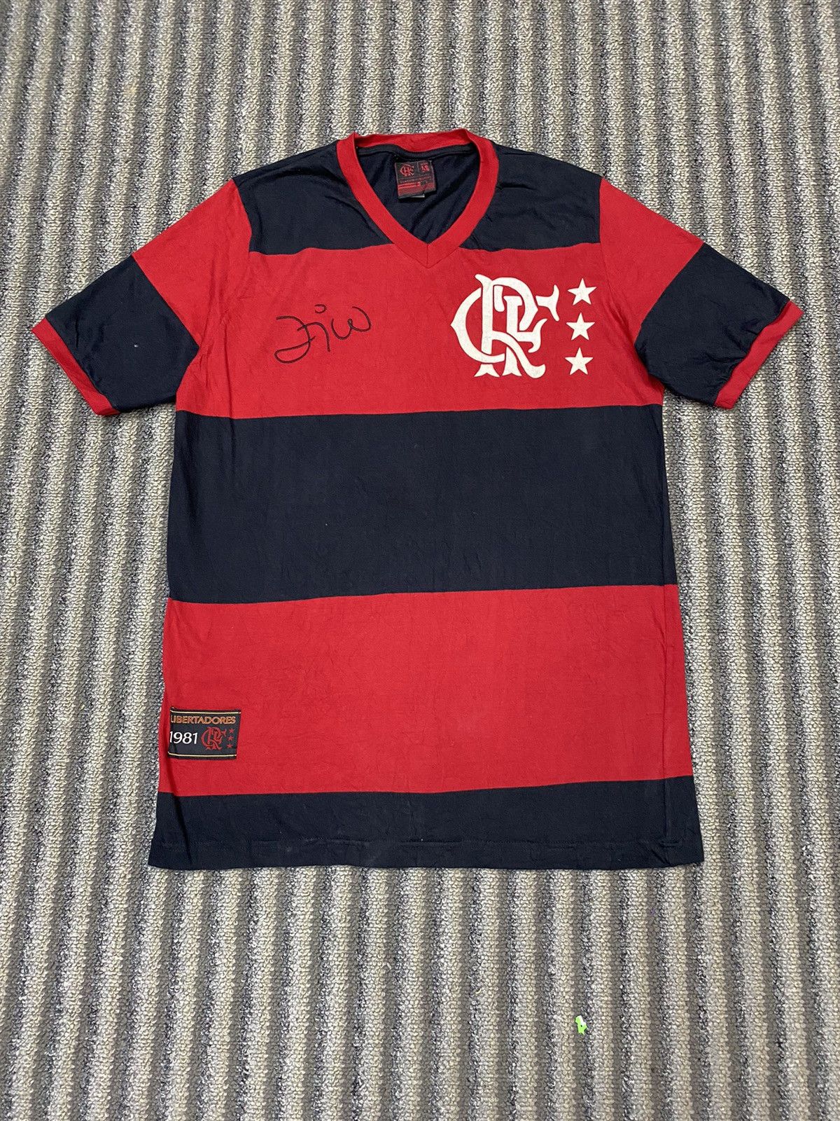 Vintage Retro Soccer Jersey of Flamengo from 1981 Size US S / EU 44-46 / 1 - 3 Thumbnail