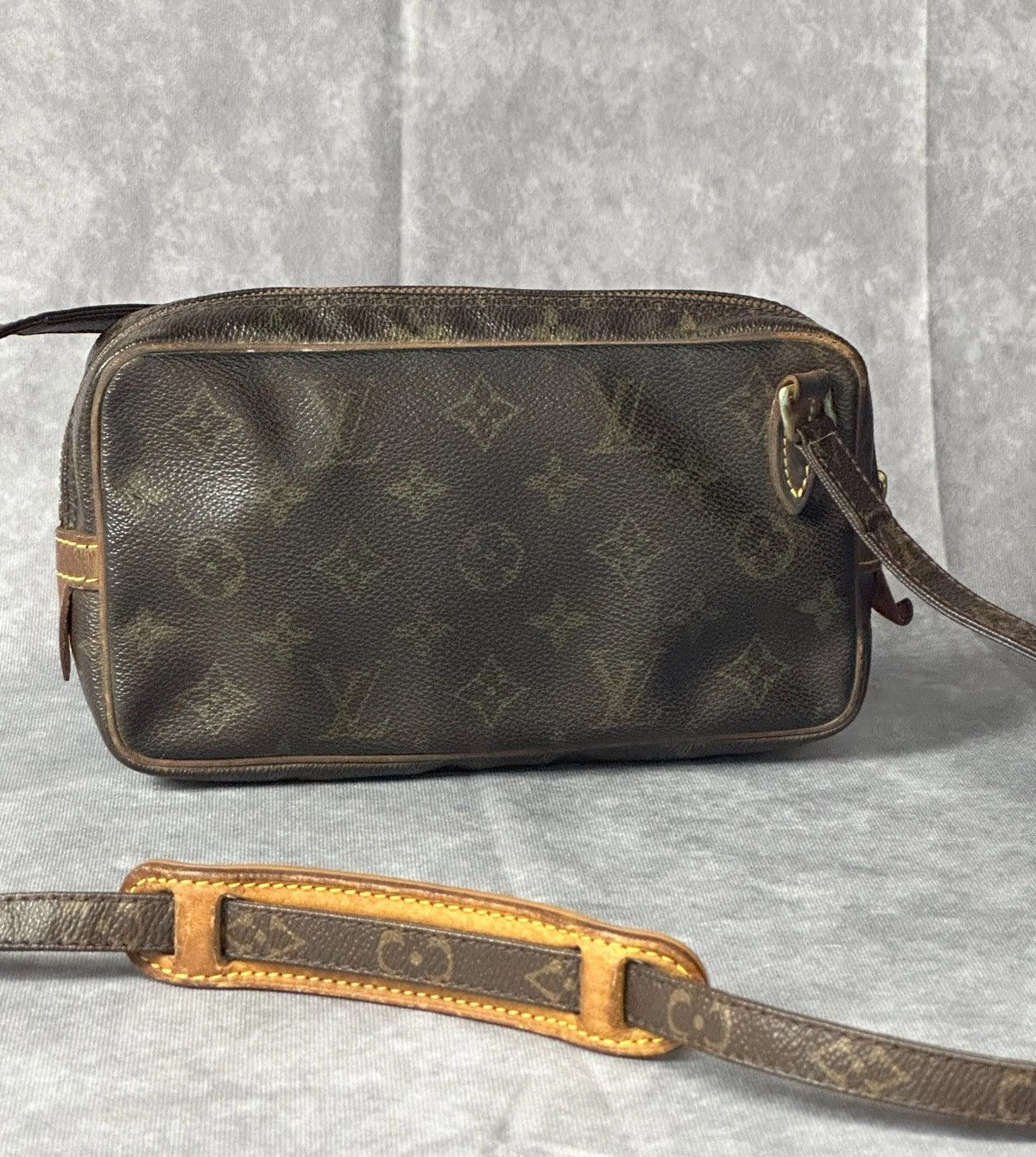 Louis Vuitton Louis Vuitton Marly Bandouliere Size ONE SIZE - 2 Thumbnail