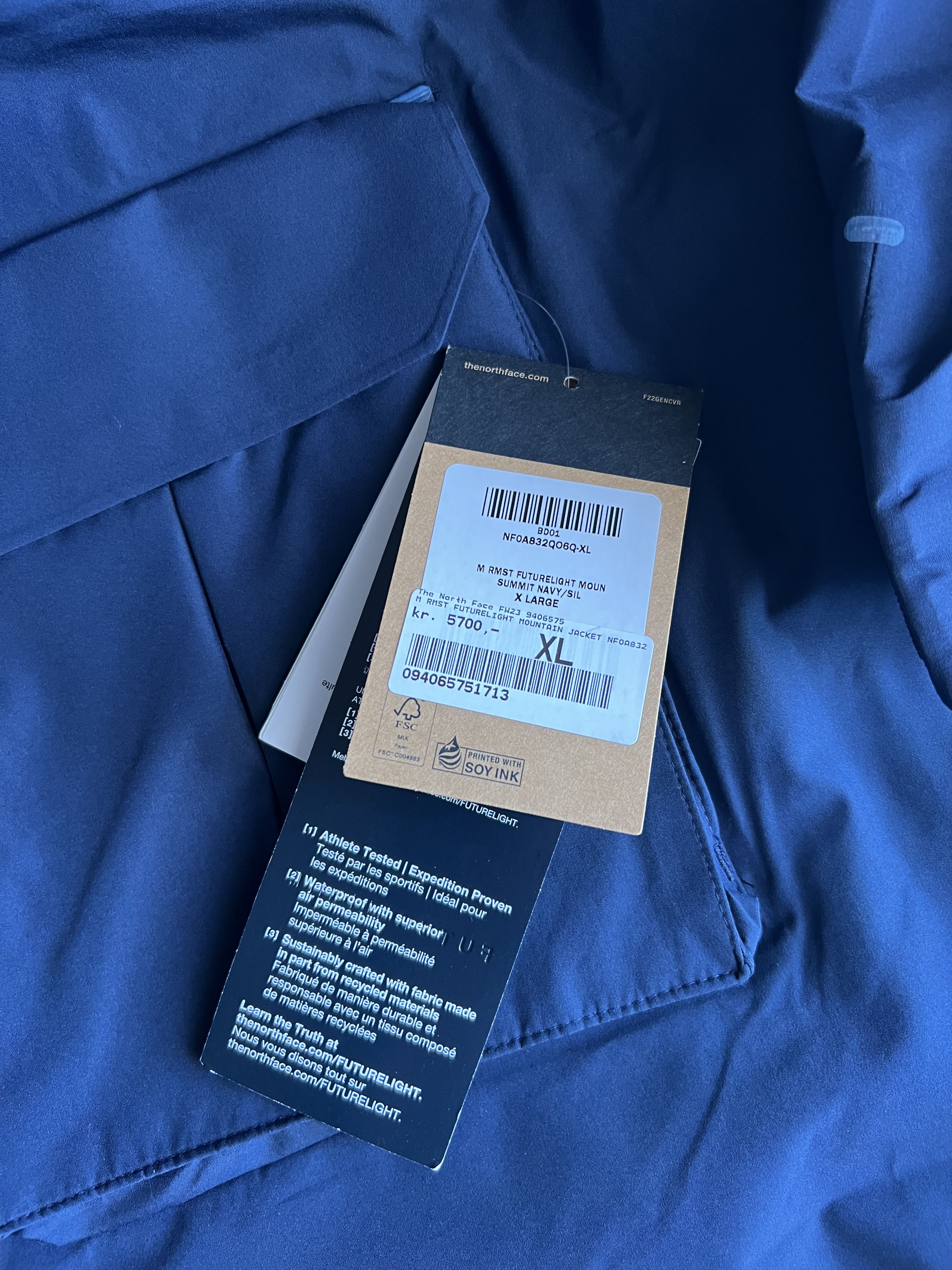 The North Face The North Face RSMT Futurelight Mountain Parka in Navy Size US XL / EU 56 / 4 - 9 Thumbnail