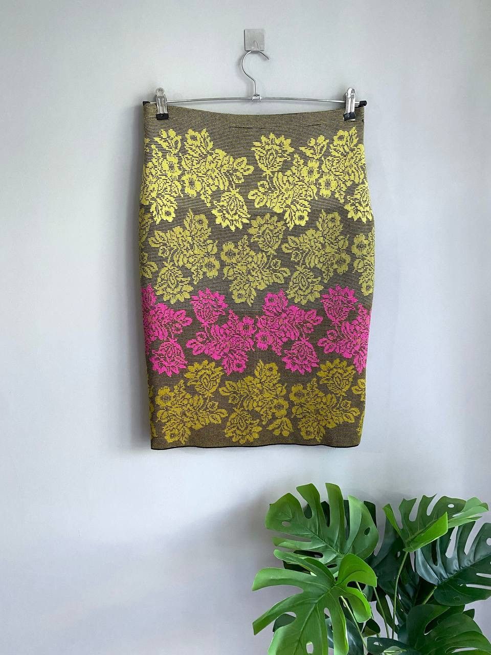 Designer × Vintage Oleana Silk/Merino Wool Knit Skirt Floral Print Size S Size 30" / US 8 / IT 44 - 5 Thumbnail