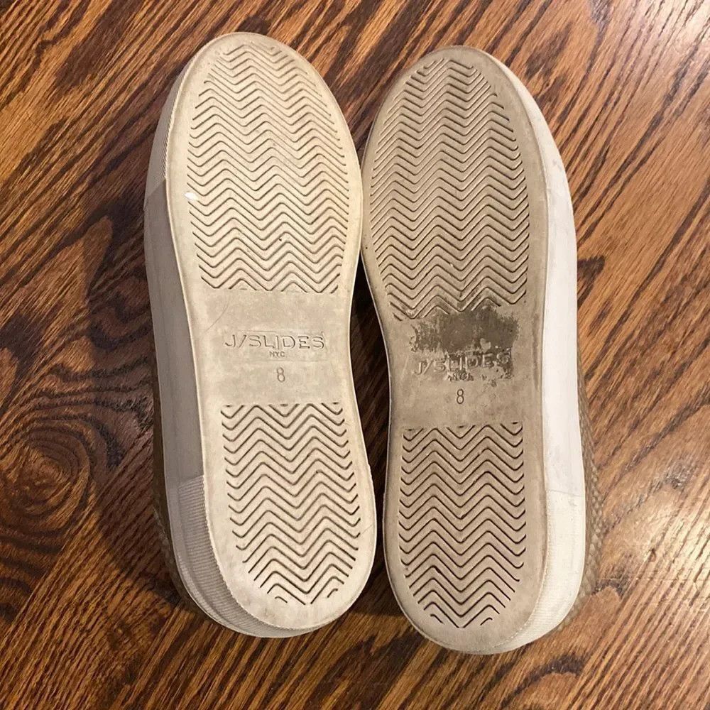 J/Slides J Slides Women's 8 Beige Slip On Sneaker Snakeskin Print Em Size US 8 / IT 38 - 9 Thumbnail