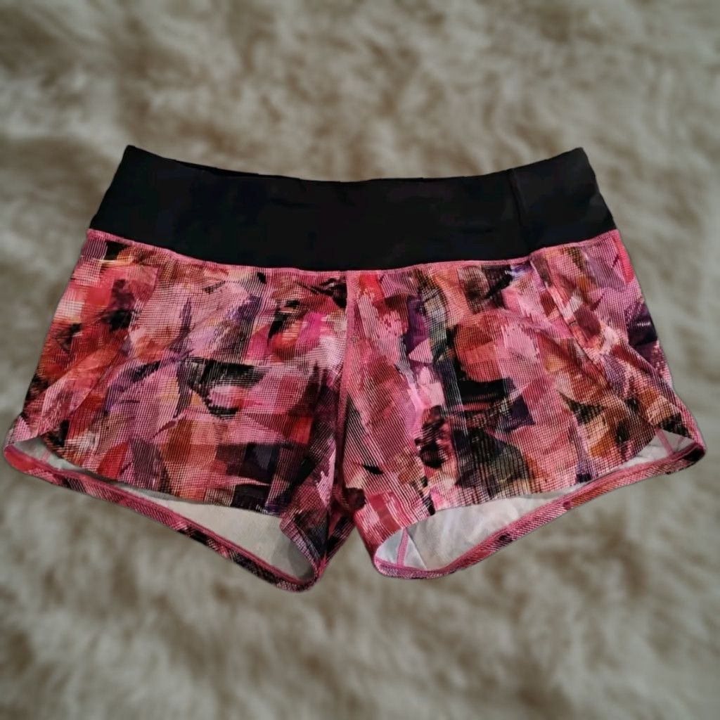 Lululemon Lululemon Running Shorts Multicolor Womens Size 8 Inseam 3.5 In Waist 32 Athletic Activewear Geometric Pattern, Lined, Regular, Women Size 30" / US 8 / IT 44 - 1 Thumbnail