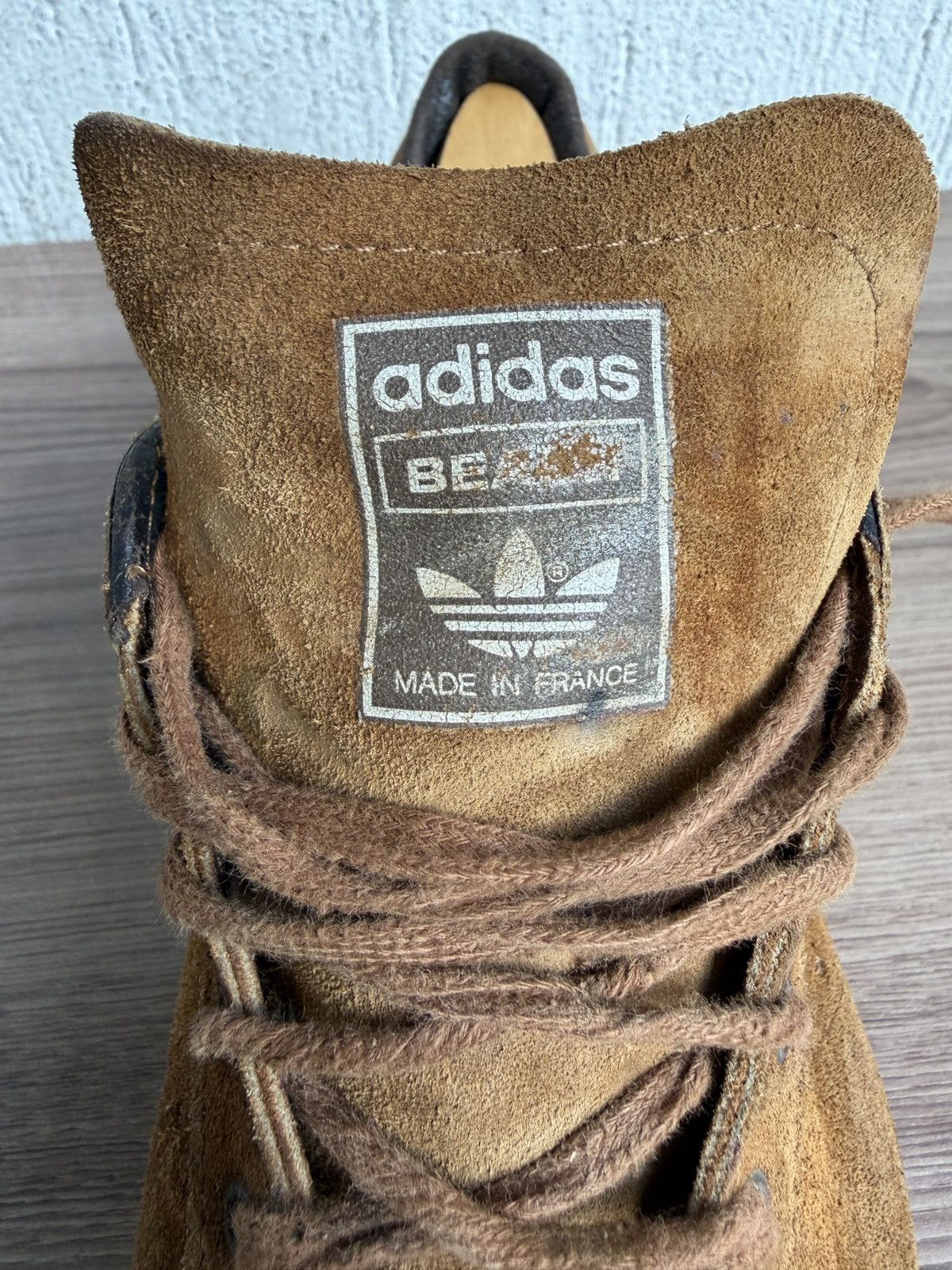 Adidas 1974 Adidas beach suede sneaker Size US 10 / EU 43 - 7 Thumbnail