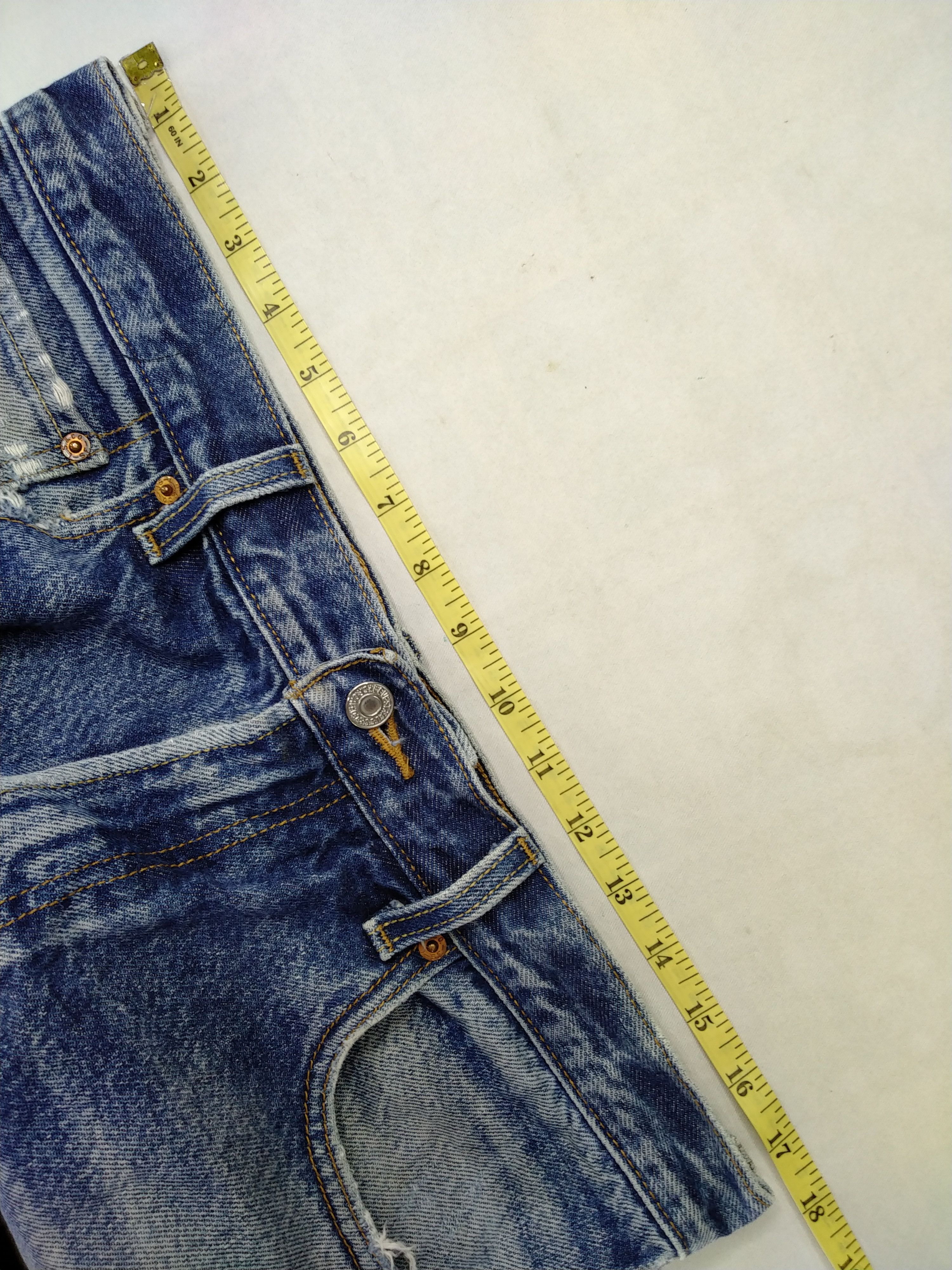 Levi's Vintage Levi's 505 Regular Fit Denim 35 x 28 Denim -JN380 Size US 35 - 5 Thumbnail