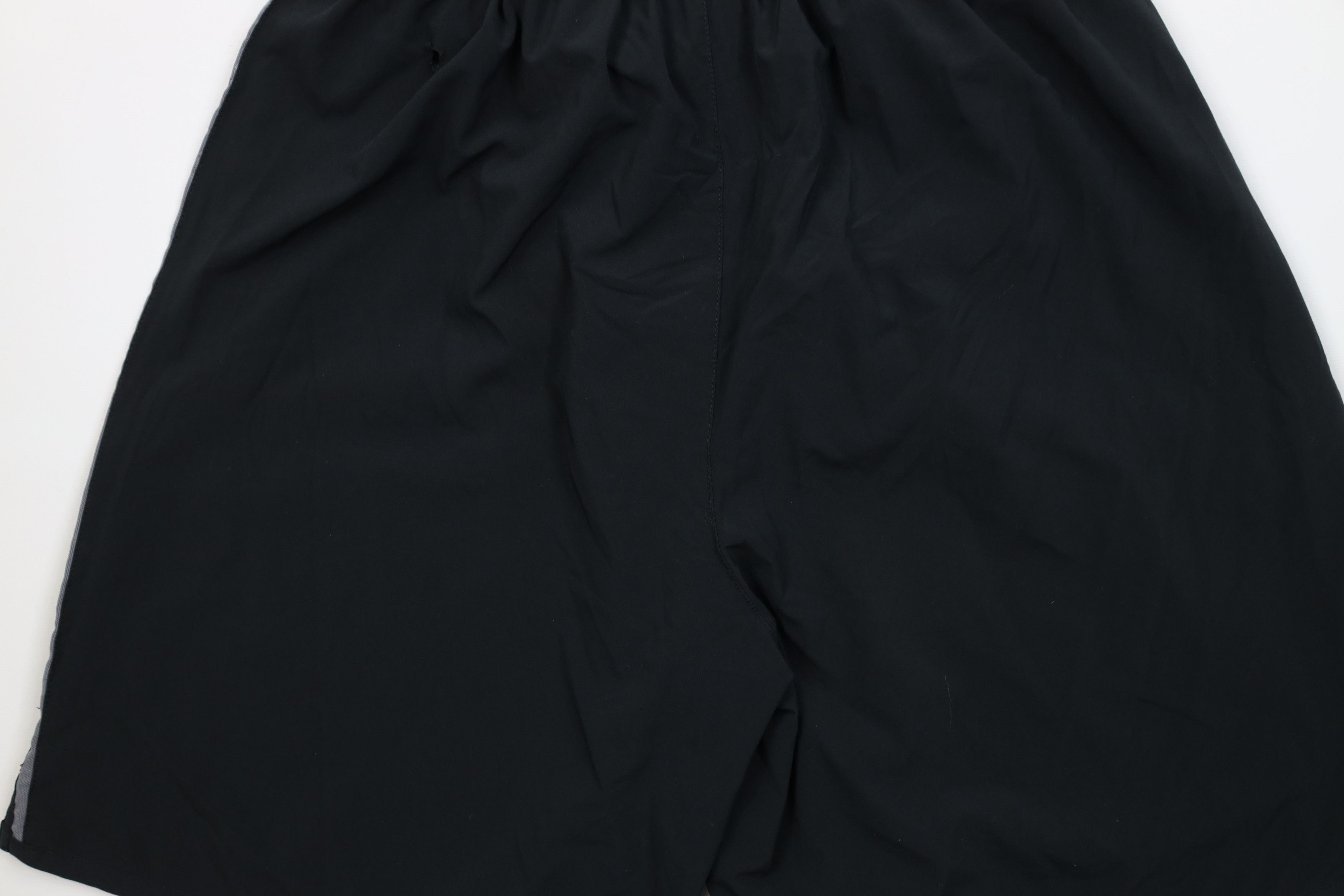 Nike Vintage Nike Scott Mini Swoosh Lined Above Knee Shorts Black Size US 34 / EU 50 - 11 Thumbnail