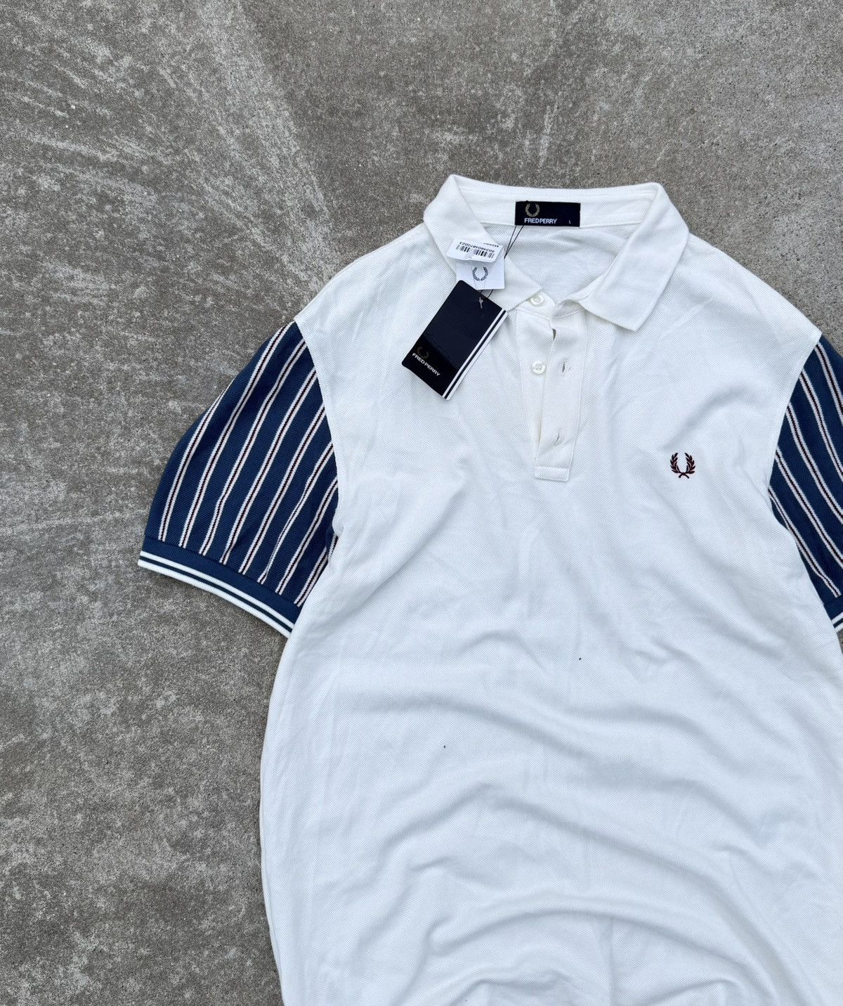 Fred Perry Fred Perry luxury avantgarde punk rock streetwear T-shirt Size US L / EU 52-54 / 3 - 5 Thumbnail