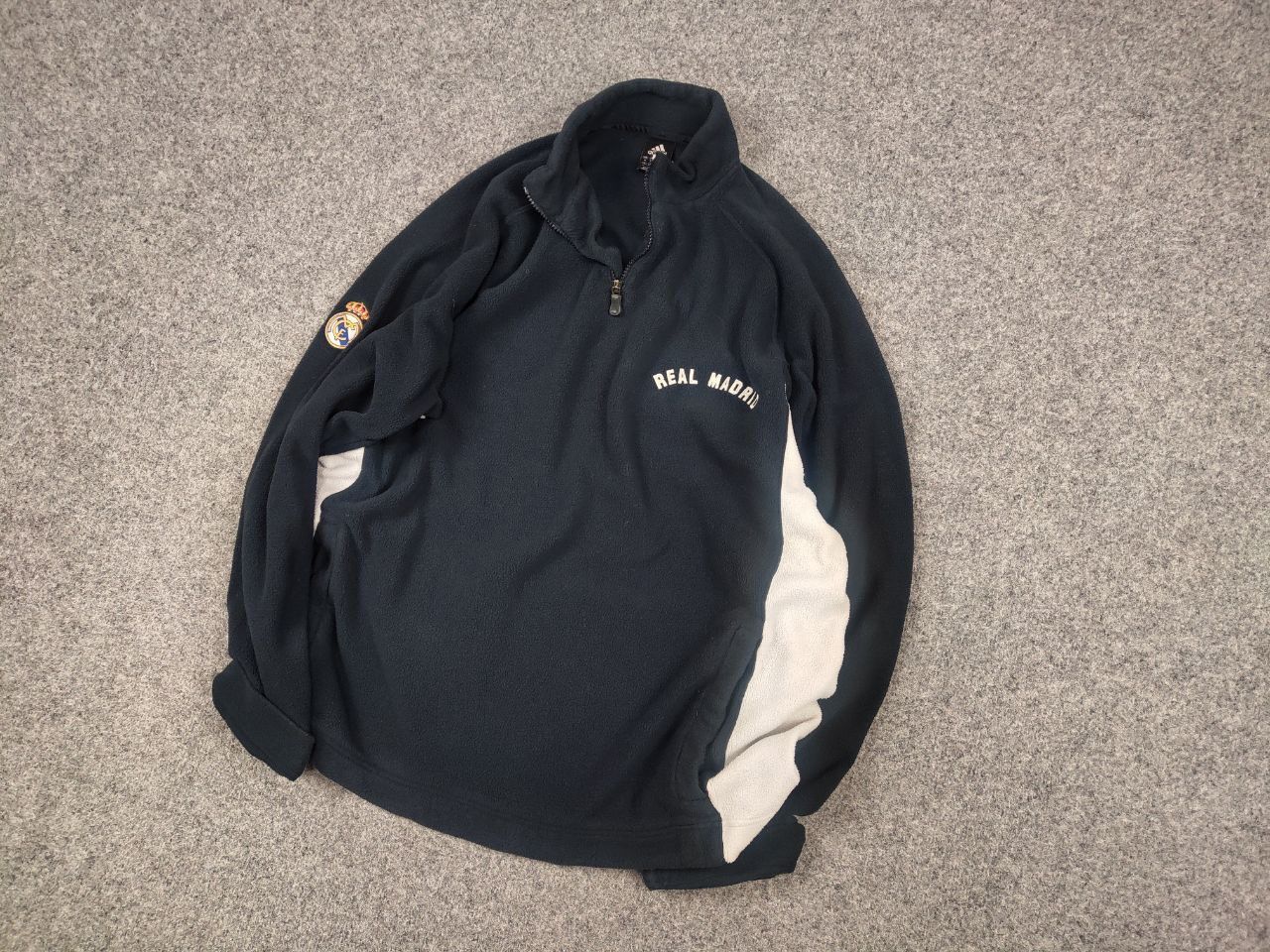 Adidas Vintage Adidas x Real Madrid Logo Zip Fleece Pullover Size US XL / EU 56 / 4 - 3 Thumbnail