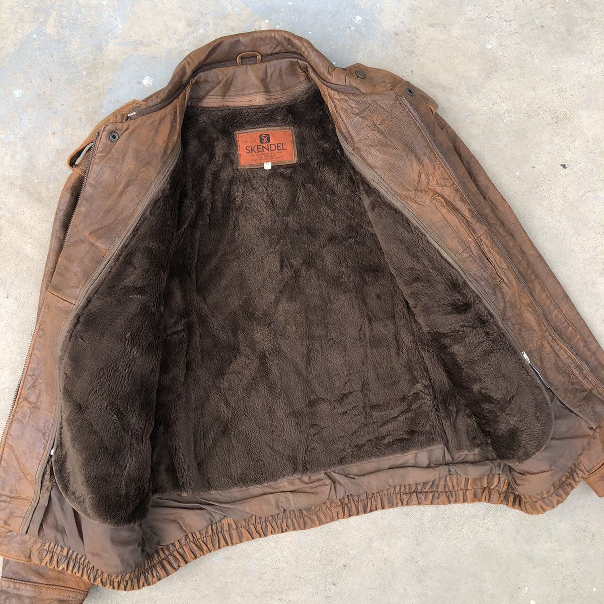 Vintage Vintage Skender Lined Fleece Leather Bomber Jacket Size US L / EU 52-54 / 3 - 13 Thumbnail