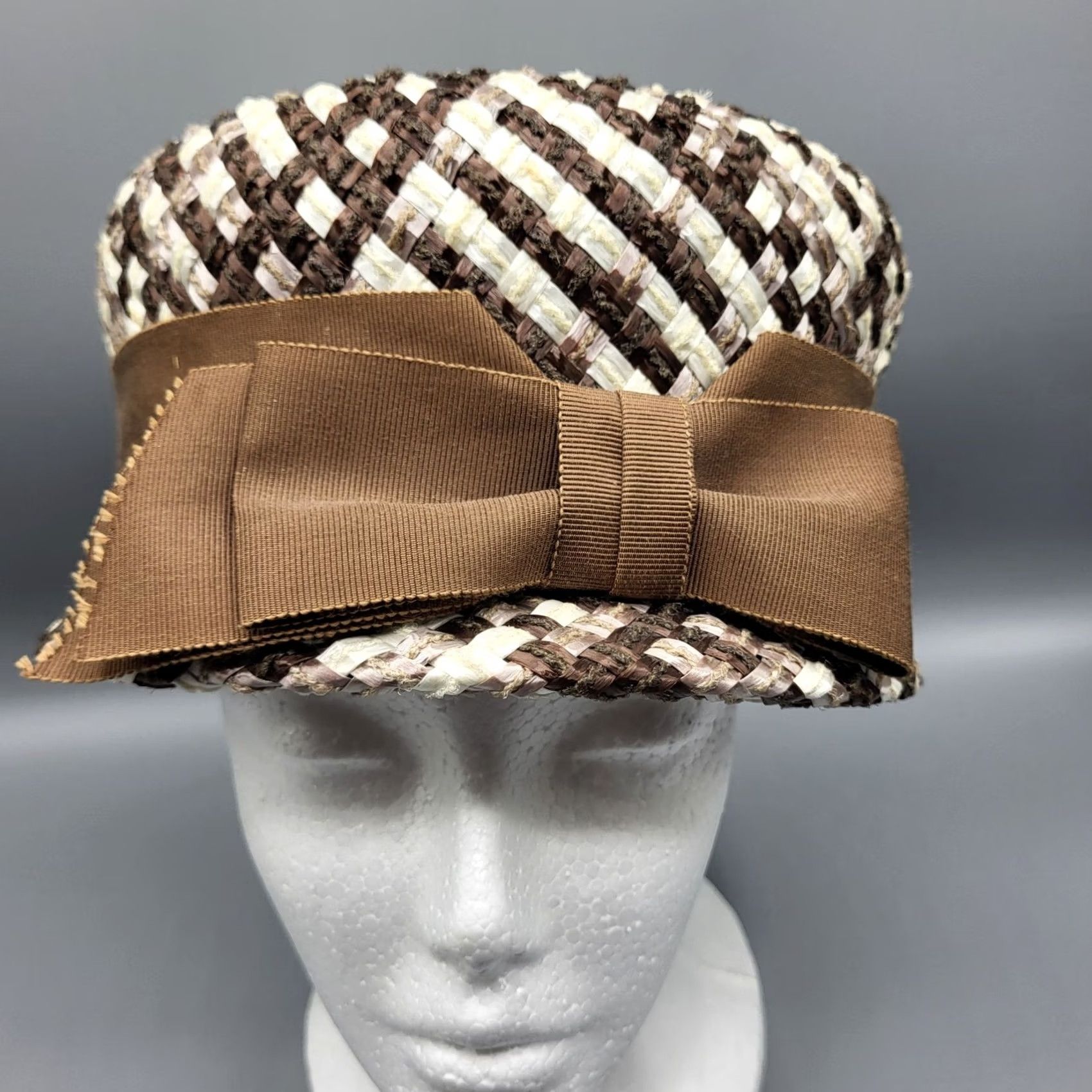 Vintage VINTAGE Union Made USA 1950s Womens Cloche Hat Raffia Straw Brown Ribbon Bow Size ONE SIZE - 3 Thumbnail