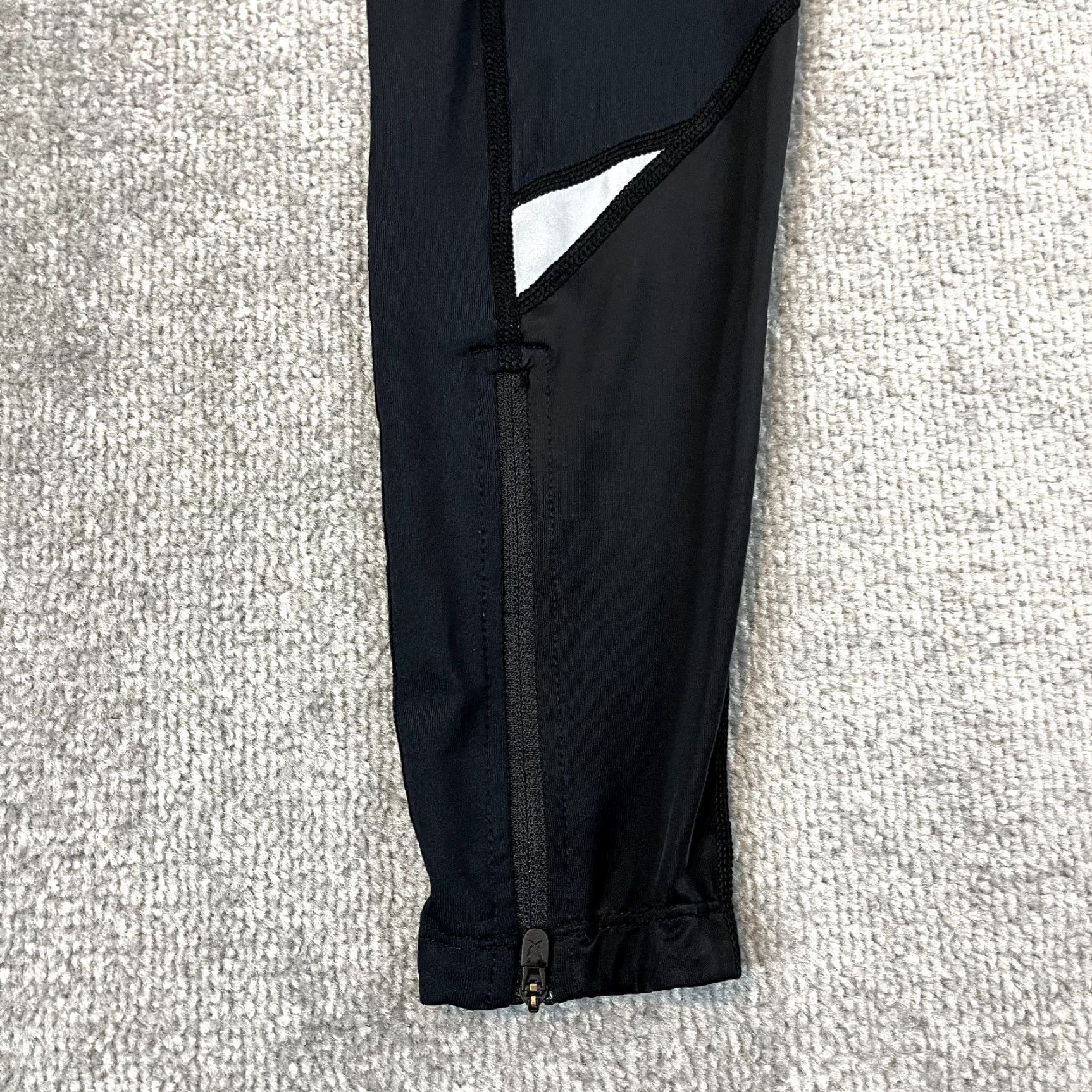 Lululemon KARI TRAA Leggings Women Small Black Ankle Zip Reflective Low Rise Waist Stretch Size 28" / US 6 / IT 42 - 7 Thumbnail