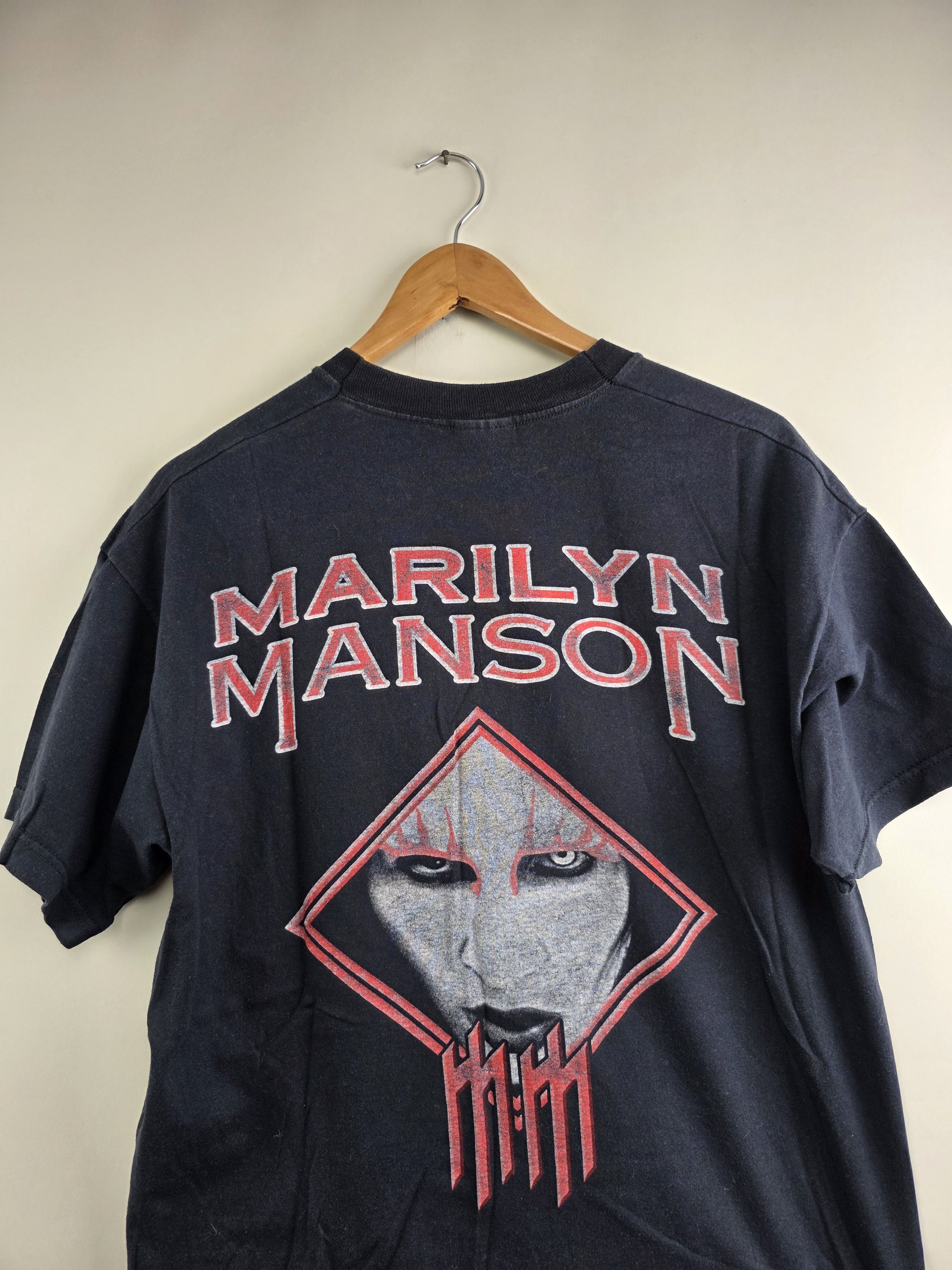Band Tees 2000 Marilyn Manson Metal vintage 90s tee L 22" 28" Size US L / EU 52-54 / 3 - 7 Thumbnail