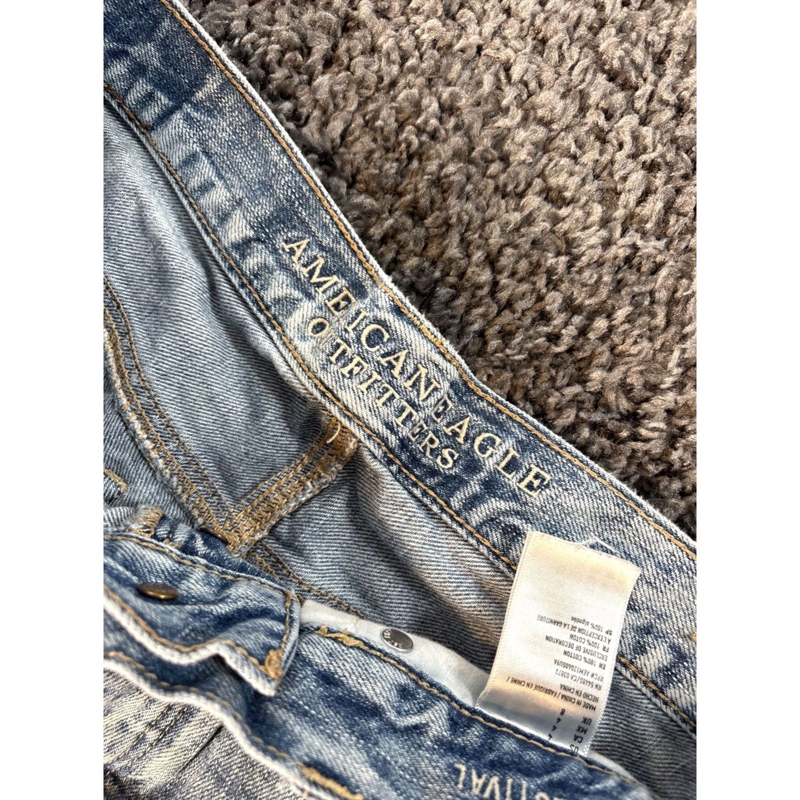 American Eagle Outfitters American Eagle Outfitters Shorts Women's Size 28 Blue Denim Mid Rise Frayed Button Fly Cut-Off Festival 28W Womens Size 28" / US 6 / IT 42 - 5 Thumbnail