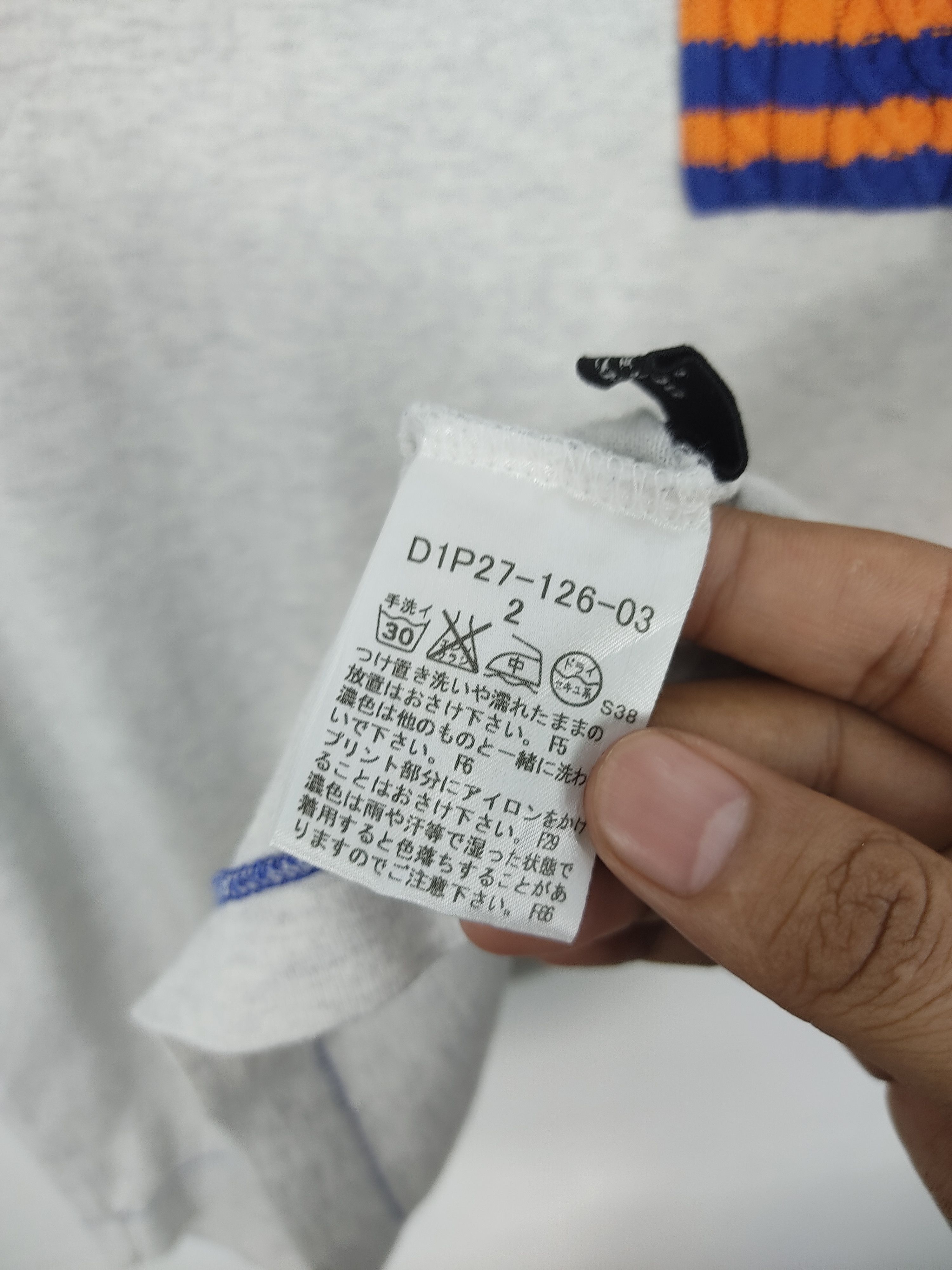 Burberry Vintage Y2K Burberry Black Label Single Pocket T-Shirt Size US S / EU 44-46 / 1 - 15 Thumbnail