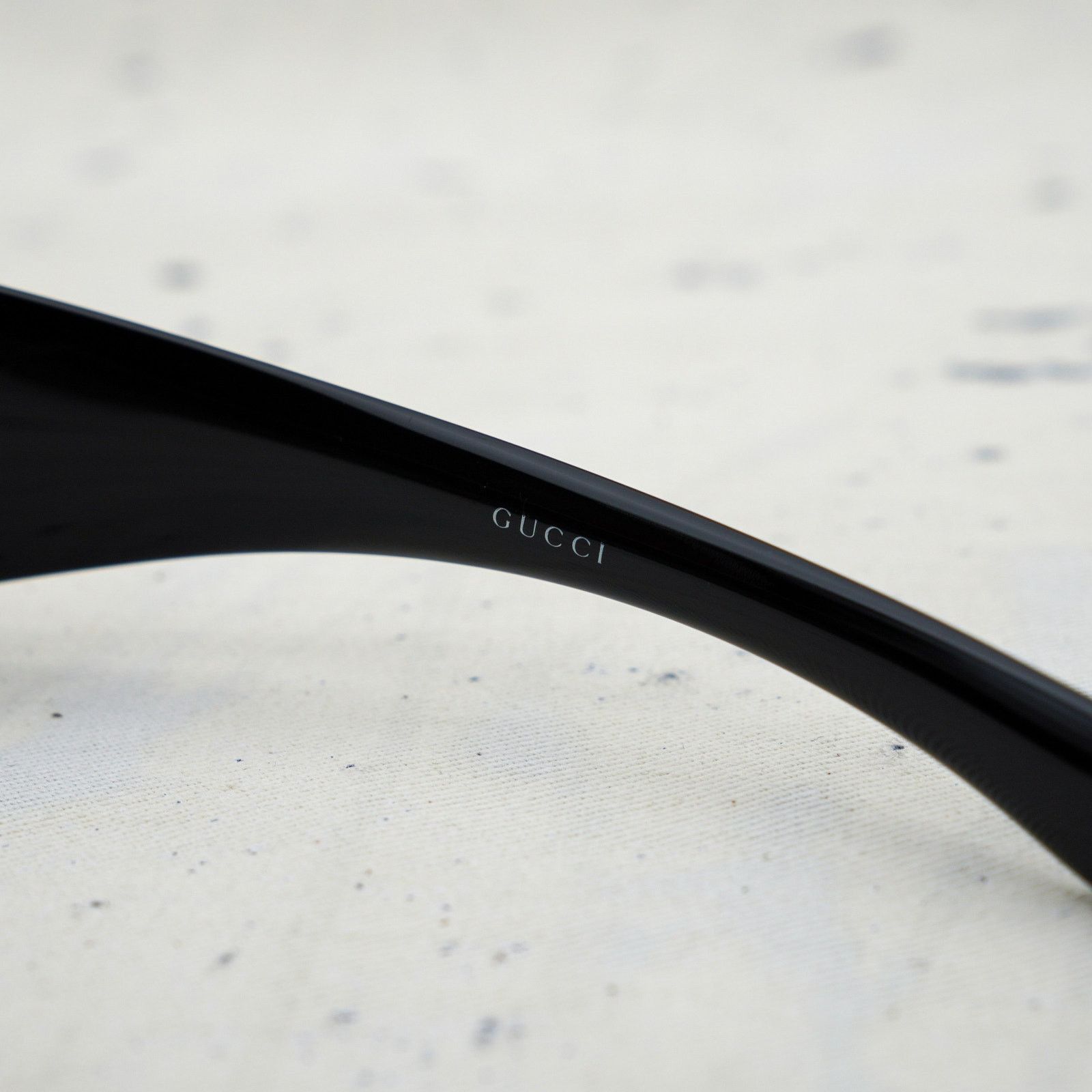 Gucci Vintage gucci gg 1824 monogram shield black wrap sunglasses Size ONE SIZE - 5 Thumbnail