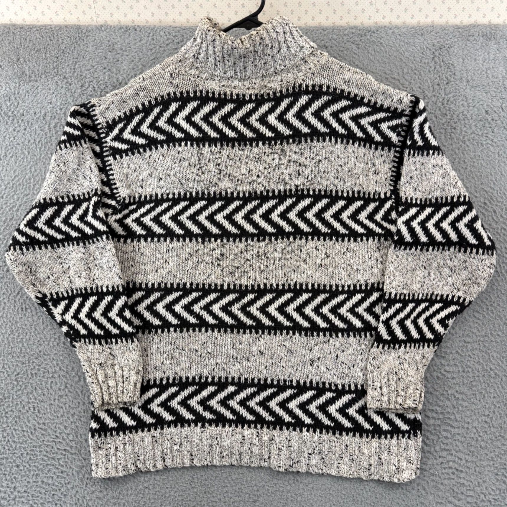 Vintage VINTAGE LizWear Sweater Women Large Beige Geometric 90s Turtleneck Knit Pullover Beigetone Beige Geometric 90s Turtleneck Pullover Women L Size L / US 10 / IT 46 - 7 Thumbnail