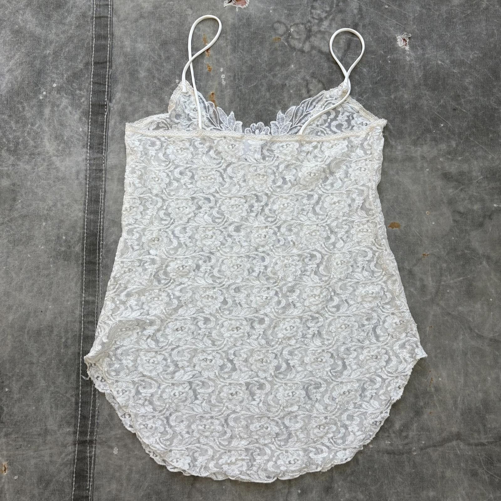 Vintage Vintage 80s 90s Beaded Floral Lace Semi-Sheer Camisole Top Size M / US 6-8 / IT 42-44 - 5 Thumbnail