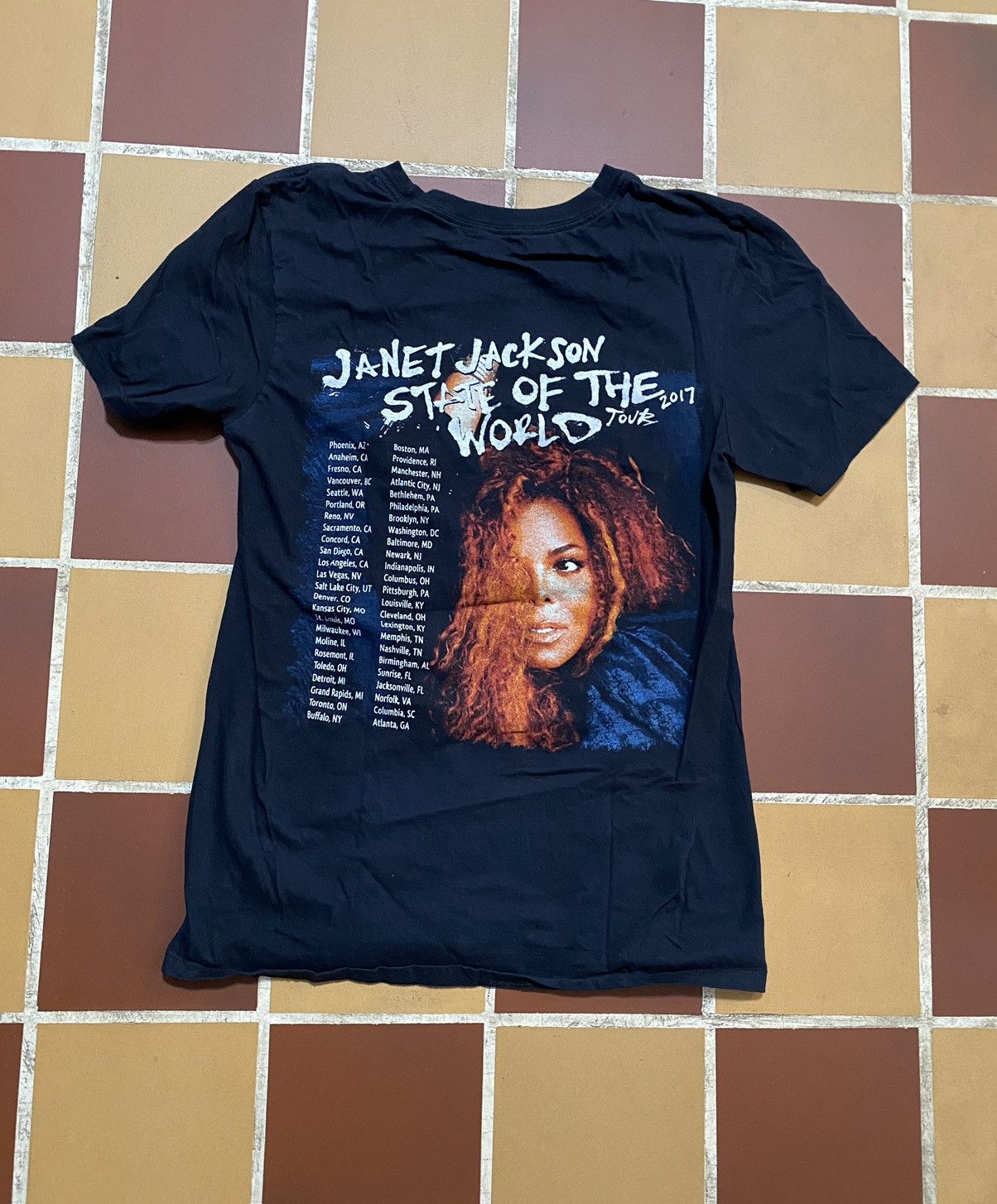 Band Tees Vintage Janet Jackson State Of The World tour 2017 shirt Size US S / EU 44-46 / 1 - 3 Thumbnail