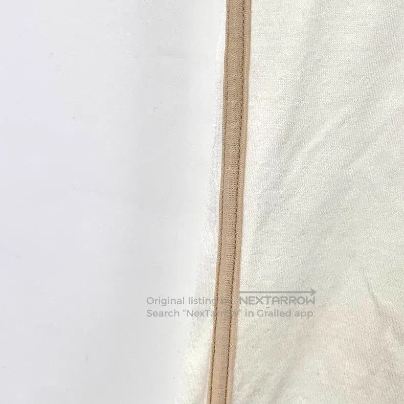 Dior Dior Beige bee embroidered cotton V-neck short-sleeved T-s Size US S / EU 44-46 / 1 - 4 Thumbnail