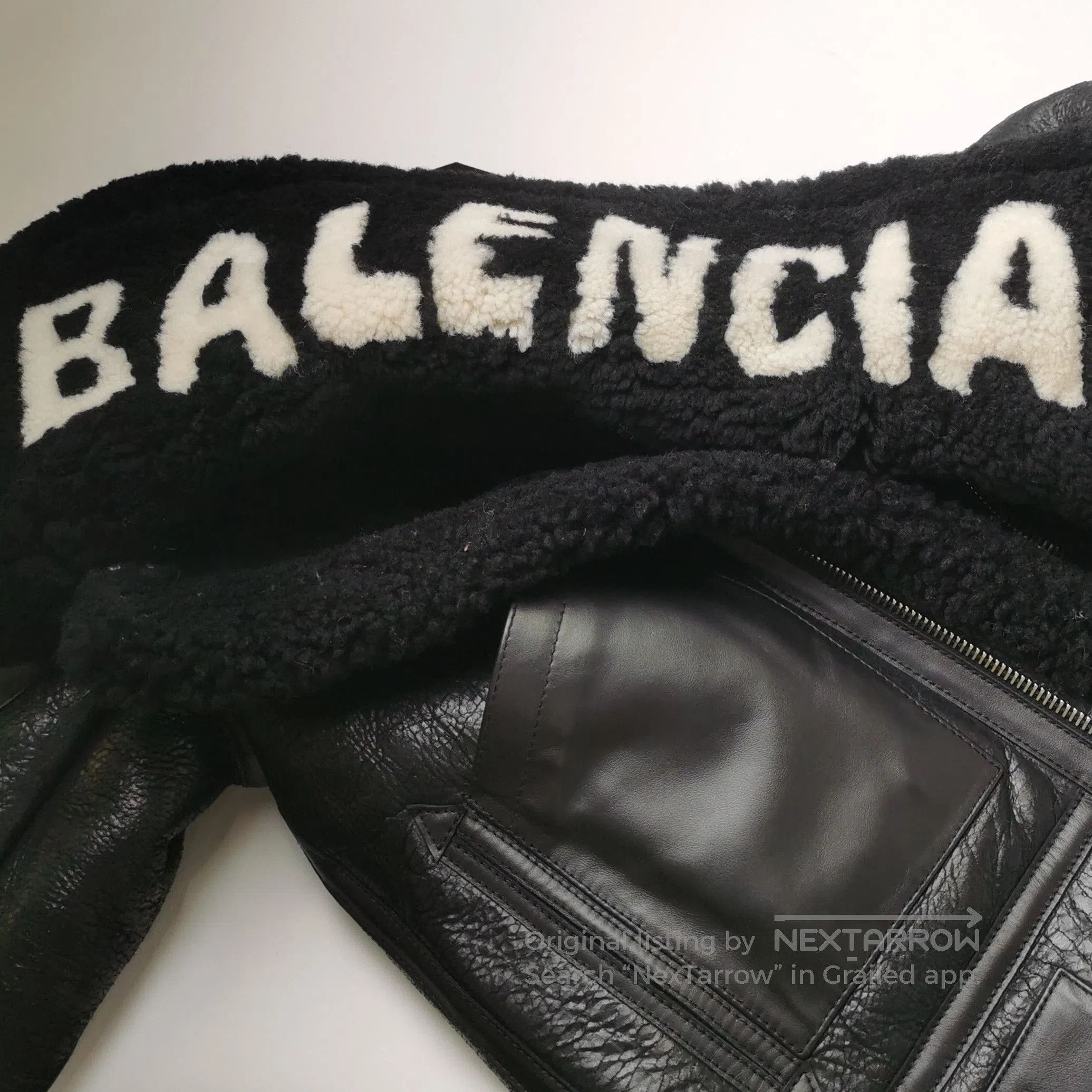 Balenciaga Balenciaga Black Shearling Collar Leather Jacket XXS. Size XXS / US 00 / IT 34 - 1 Thumbnail