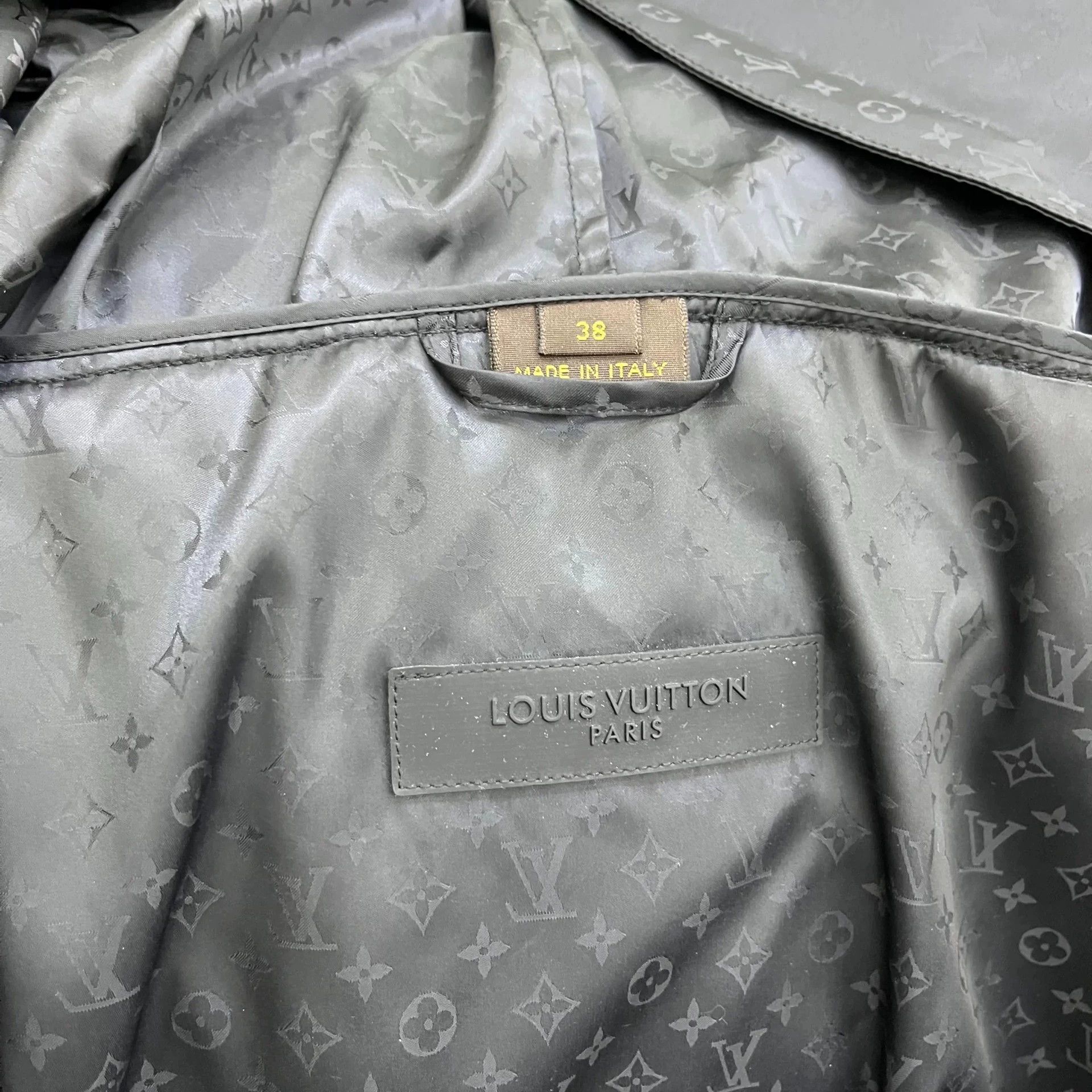 Louis Vuitton Product Name: LV Trench Coat, Size 38 Brand Size XS / US 0-2 / IT 36-38 - 6 Thumbnail
