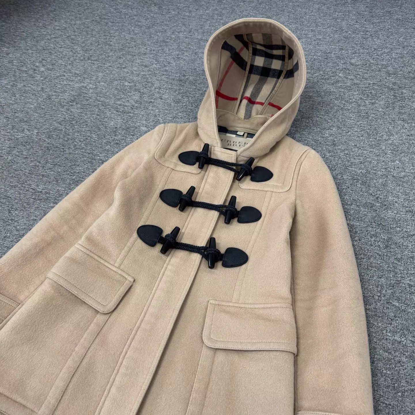 Burberry Burberry Horn Button Wool Hooded Coat UK6 Mint Size XS / US 0-2 / IT 36-38 - 4 Thumbnail