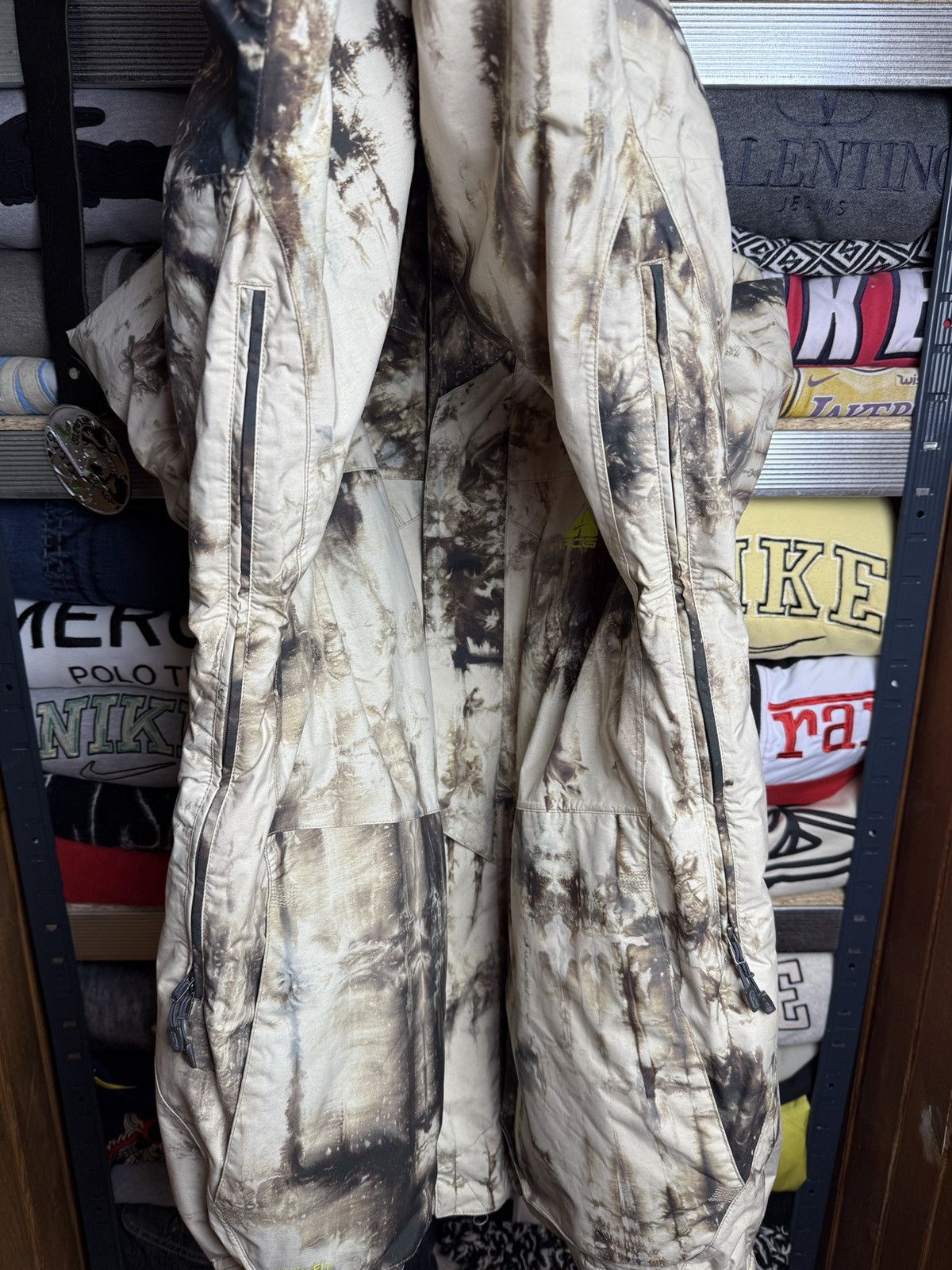 Nike ACG Nike ACG Abstract Print Technical Ski Jacket Size US L / EU 52-54 / 3 - 11 Thumbnail