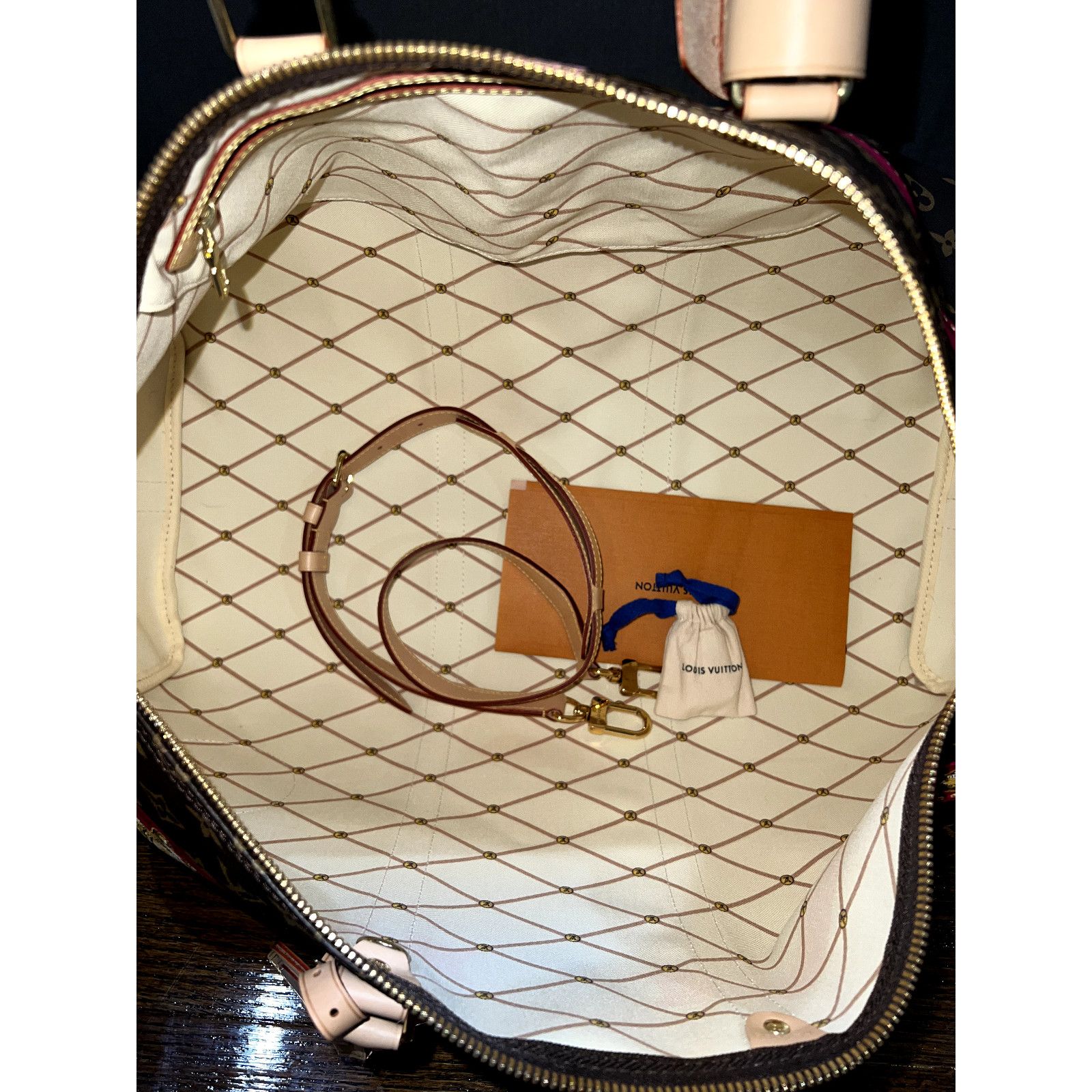 Louis Vuitton Louis Vuitton Keepall Bandouliere Monogram Travel Bag Size ONE SIZE - 9 Thumbnail
