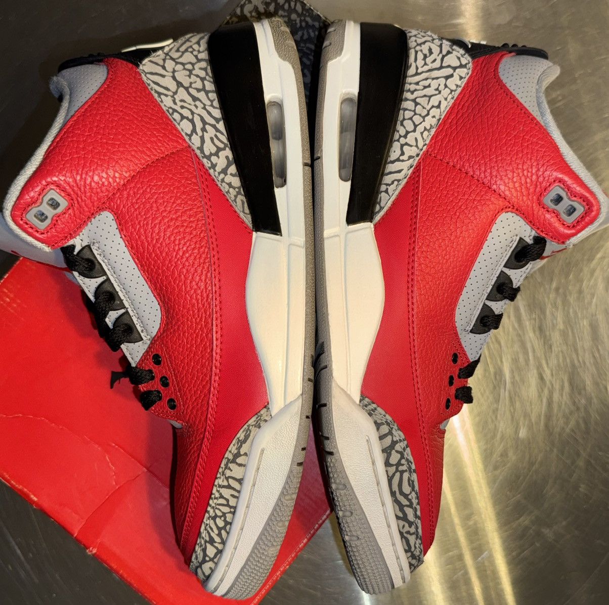 Jordan Brand Jordan retro 3 SE Unite SIZE 10 mens sneakers shoe nike air Size US 10 / EU 43 - 6 Thumbnail