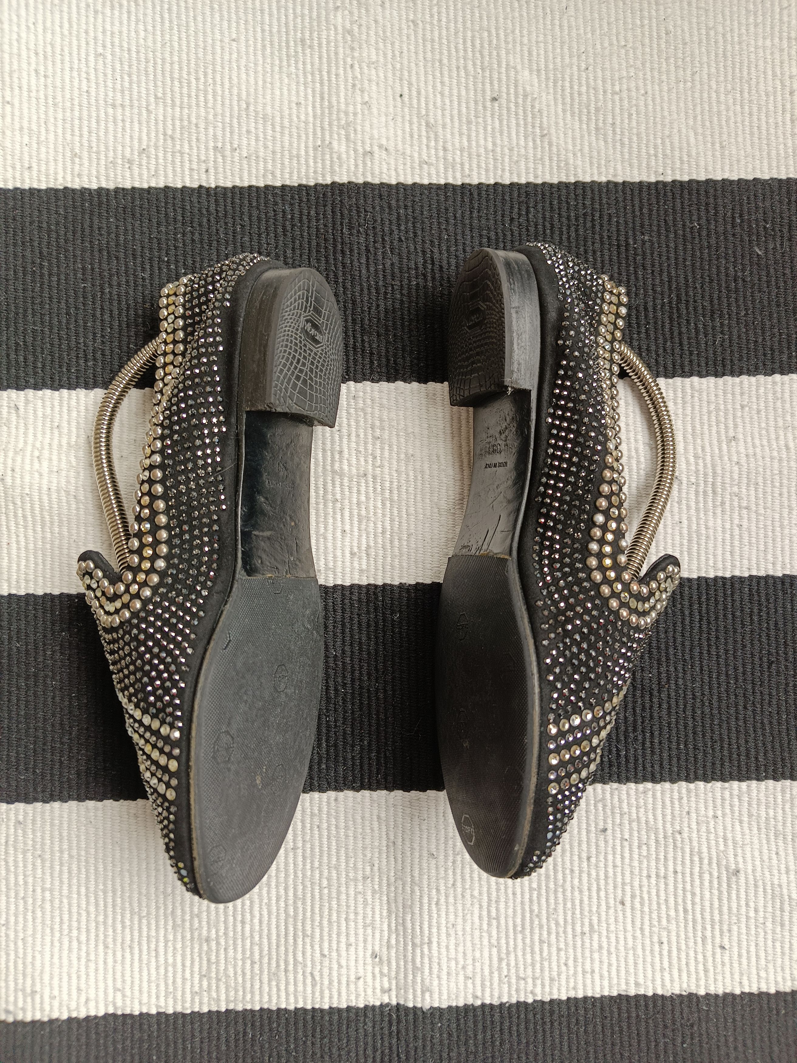 Giuseppe Zanotti Giuseppe Zanotti crystal-embellished loafers Size US 8.5 / IT 38.5 - 11 Thumbnail