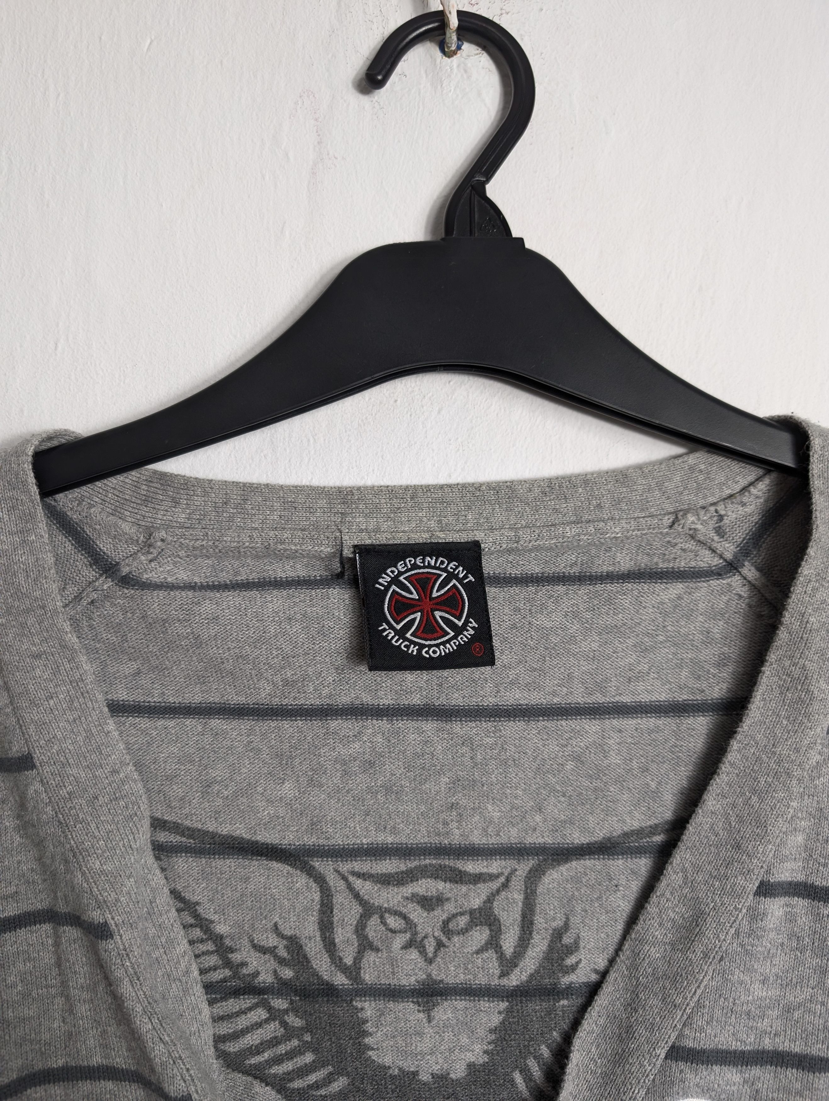 Independent Truck Co. Independent Truck Co. Striped Streetwear Cardigan Y2K Skate Size US M / EU 48-50 / 2 - 4 Thumbnail