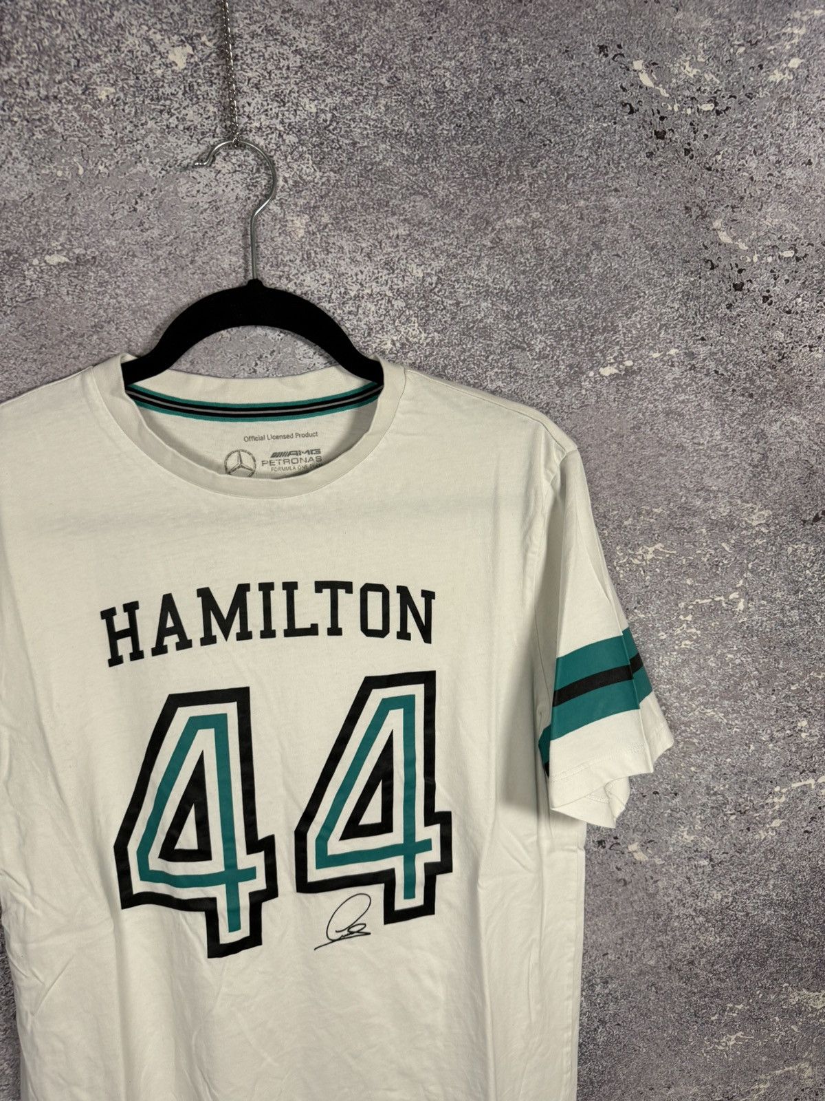 Formula 1 × Hamilton × Mercedes-Benz 44 Hamilton Mercedes-Benz Petronas Racing Team M size Size US M / EU 48-50 / 2 - 3 Thumbnail