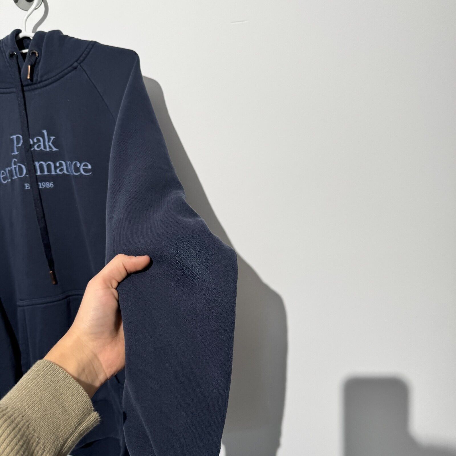 Peak Performance × Vintage Vintage Peak Performance Unisex Blue Cotton Hoodie Size S Size US S / EU 44-46 / 1 - 6 Thumbnail