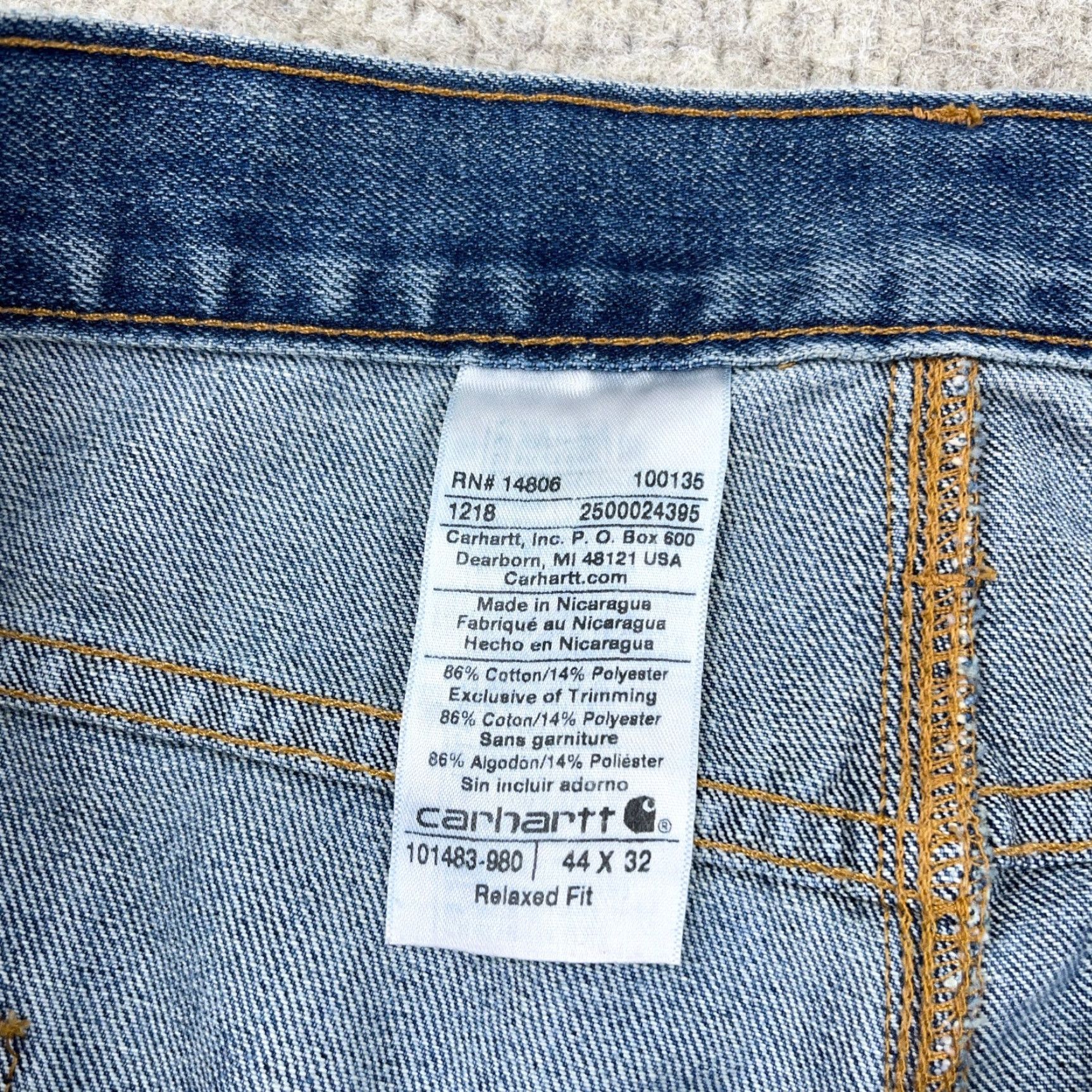 Carhartt Carhartt Jeans Men 44x32 Relaxed Fit Straight Leg Medium Wash Blue Work Denim 5-Pocket USA Style: Straight Mens Size US 44 / EU 60 - 4 Thumbnail