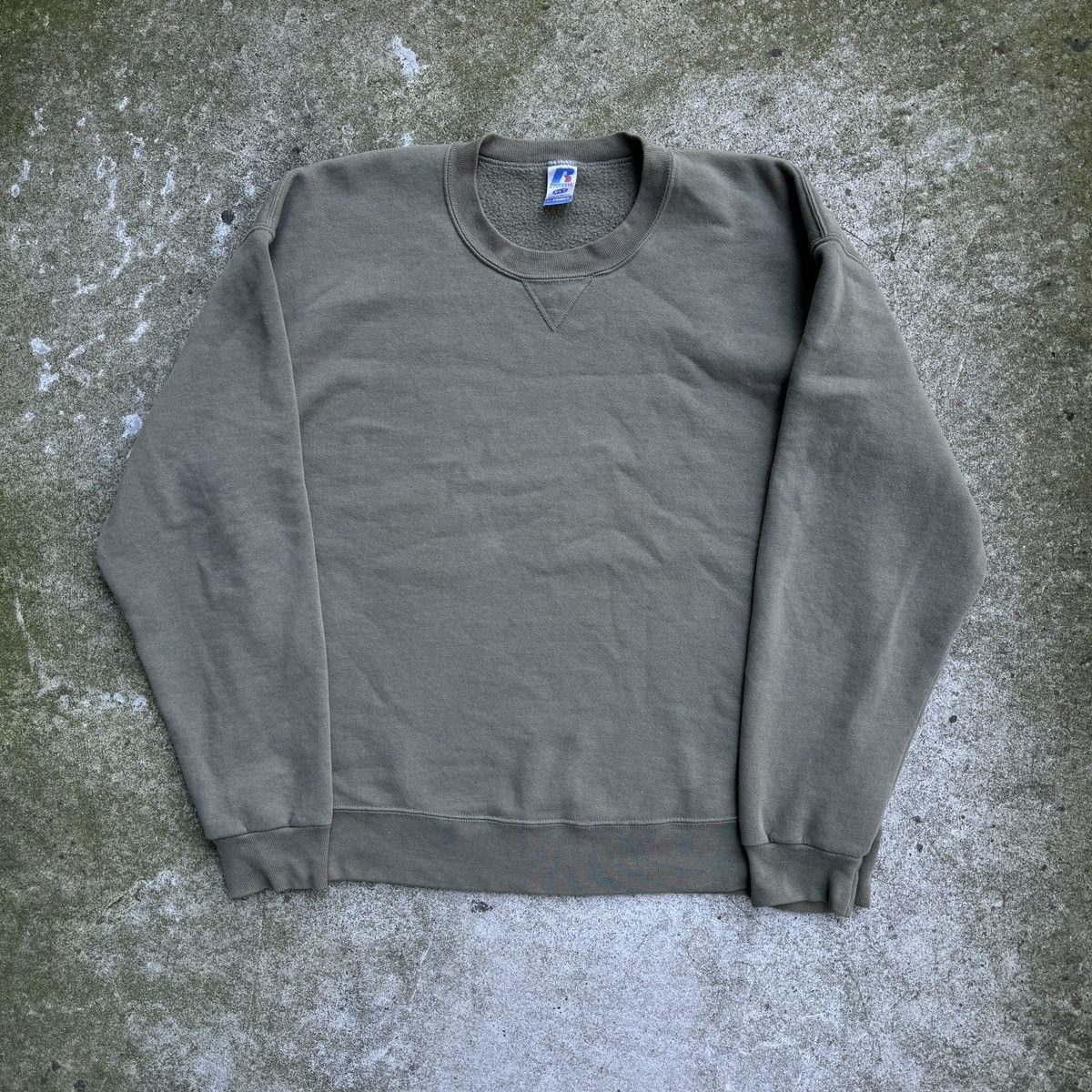 Vintage Beige Tan Russell Sweatshirt Thrashed Faded ERD Grunge Size US XL / EU 56 / 4 - 1 Thumbnail
