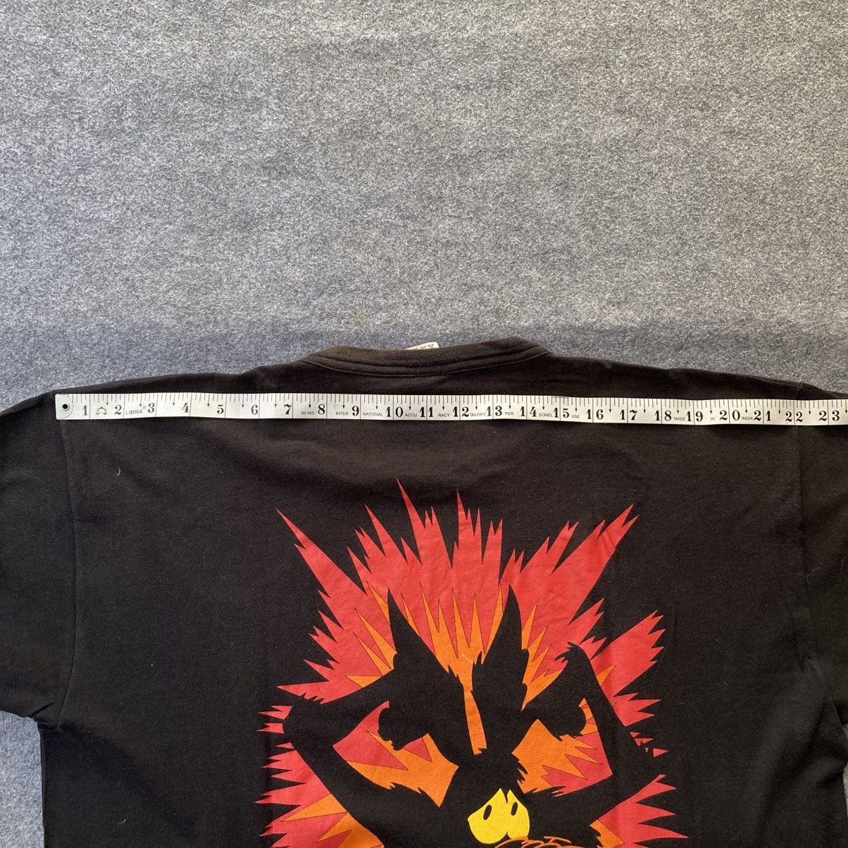 Cartoon Network Vintage Looney Tunes Wile E Coyote Self Destruct 1992 shirt Size US XL / EU 56 / 4 - 9 Thumbnail