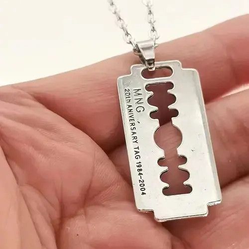 Jewelry Razor Blade Pendant Necklace Size ONE SIZE - 3 Thumbnail