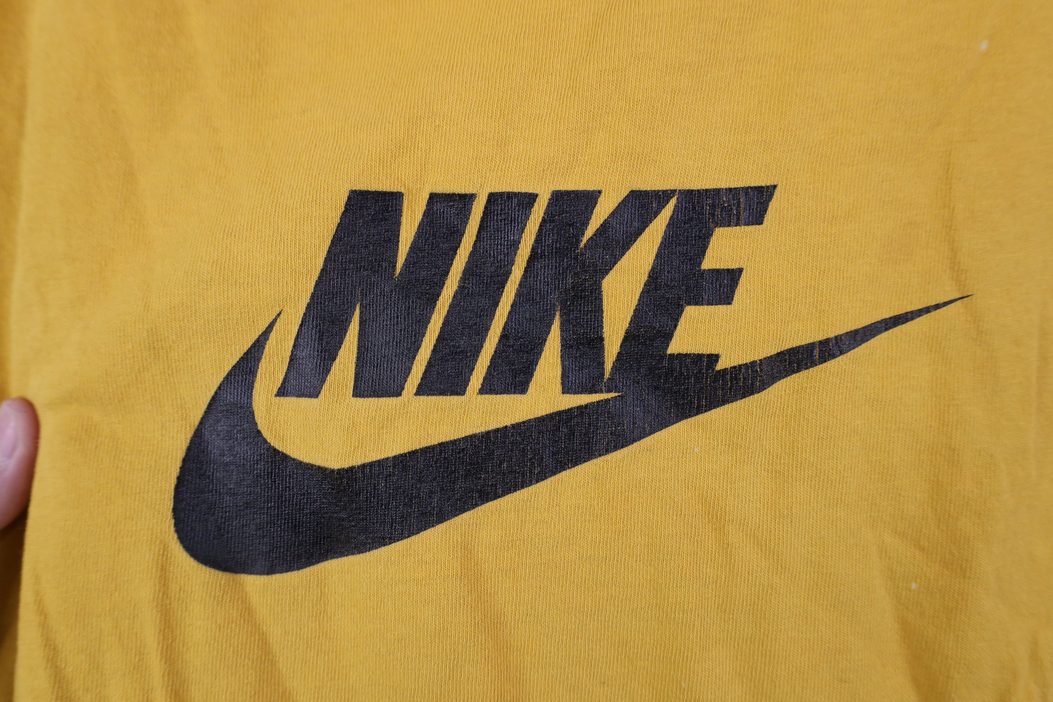 Nike Vintage Y2K Nike Scott Spell Out Big Swoosh Logo T-Shirt Size US XL / EU 56 / 4 - 6 Thumbnail
