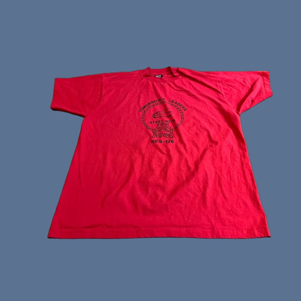 Fruit Of The Loom VINTAGE Nike Shirt Men’s XL Red 90s Logo Graphic Print Crew Neck Short Sleeve USA Size US XL / EU 56 / 4 - 1 Thumbnail