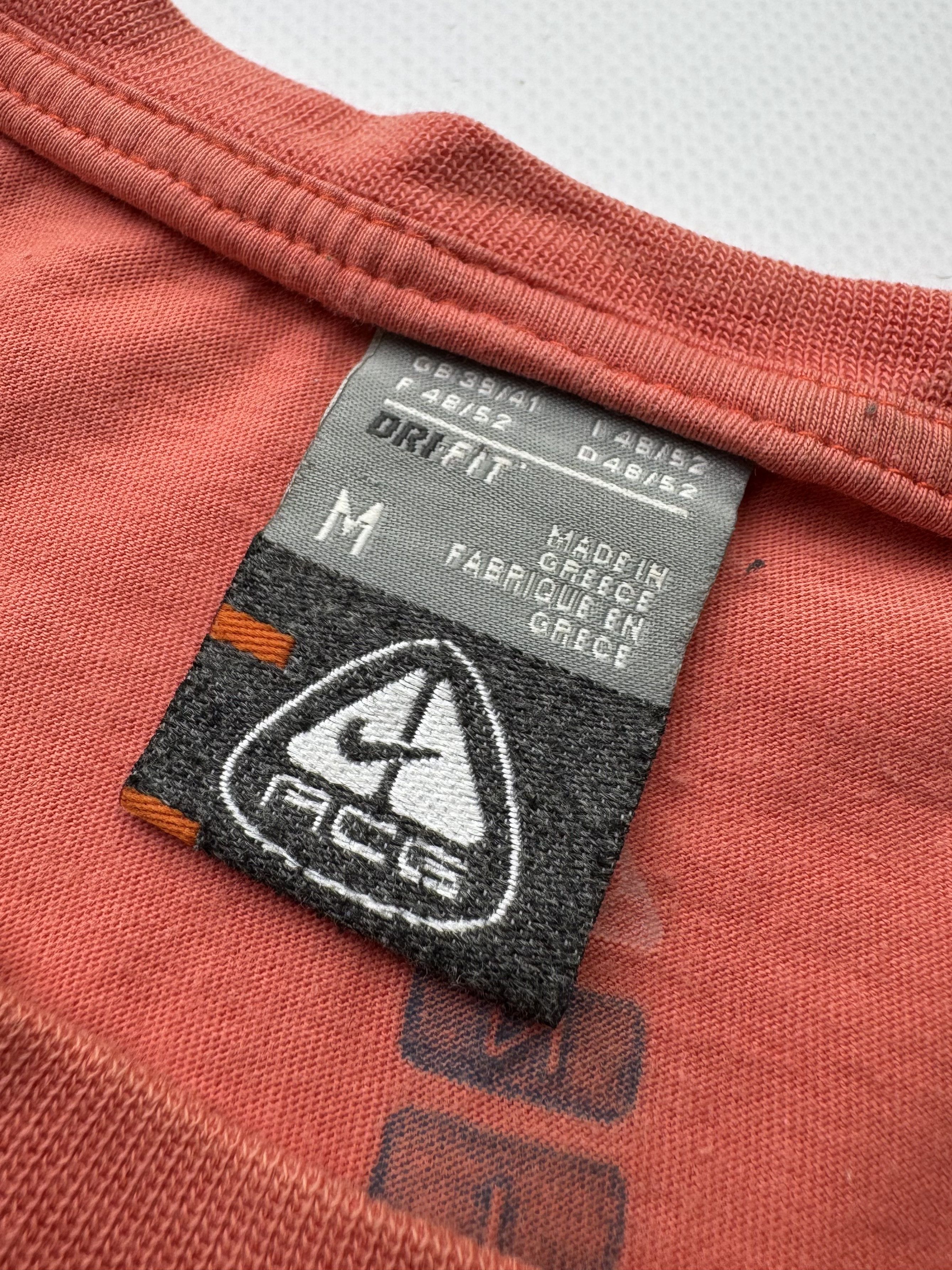 Nike ACG Nike ACG Vintage T-Shirt (145) Size US M / EU 48-50 / 2 - 6 Thumbnail