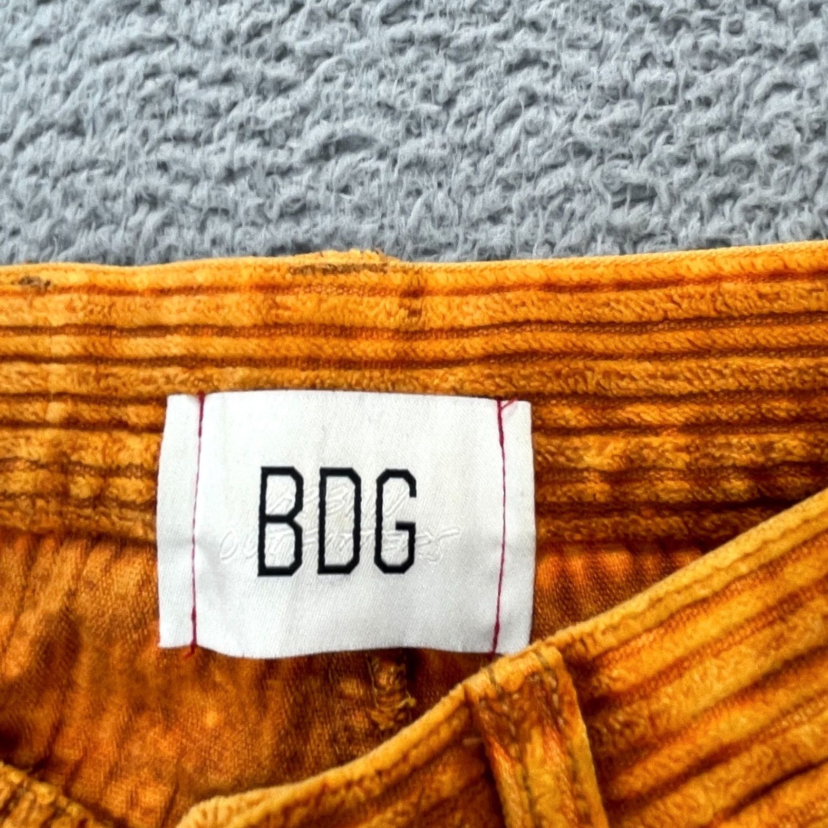 Urban Outfitters VINTAGE Urban Outfitters Pants Womens 24 Orange BDG High Rise Baggy Logo Corduroy Cotton Size 42" / US 20 - 4 Thumbnail
