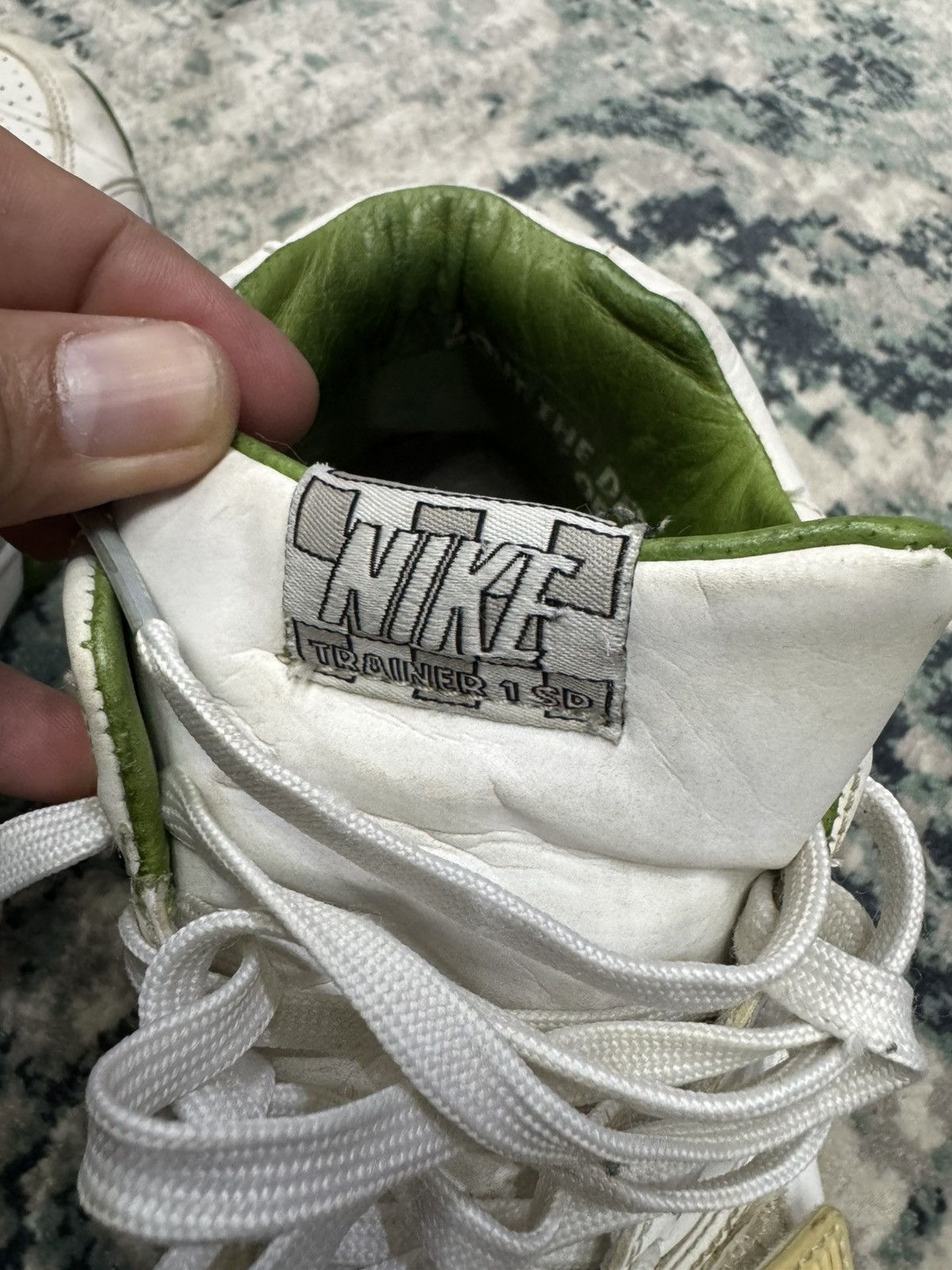Nike 2005 NIKE AIR TRAINER 1 SP FRAGMENT WHITE CHLOROPHYLL SHOES Size US 7.5 / EU 40-41 - 9 Thumbnail