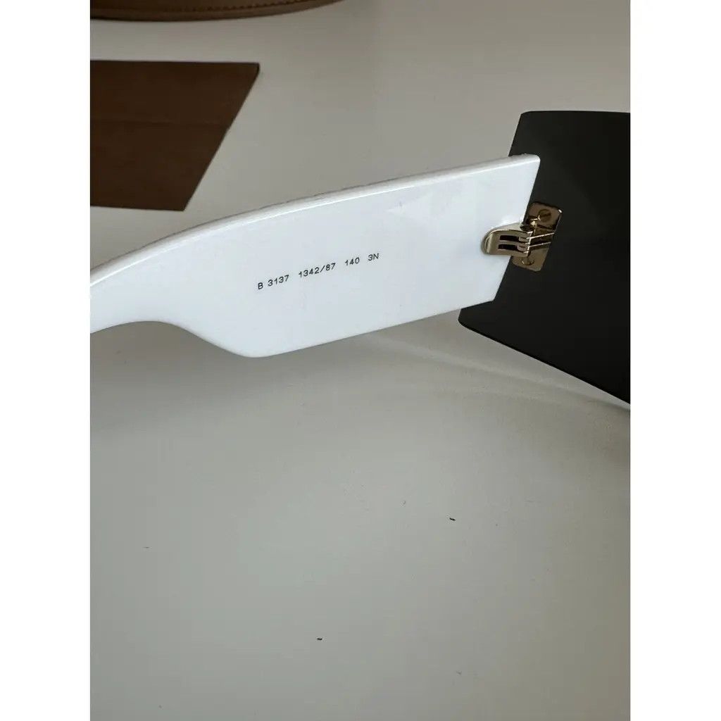 Burberry Burberry new sunglasses white UNISEX model Size ONE SIZE - 7 Thumbnail