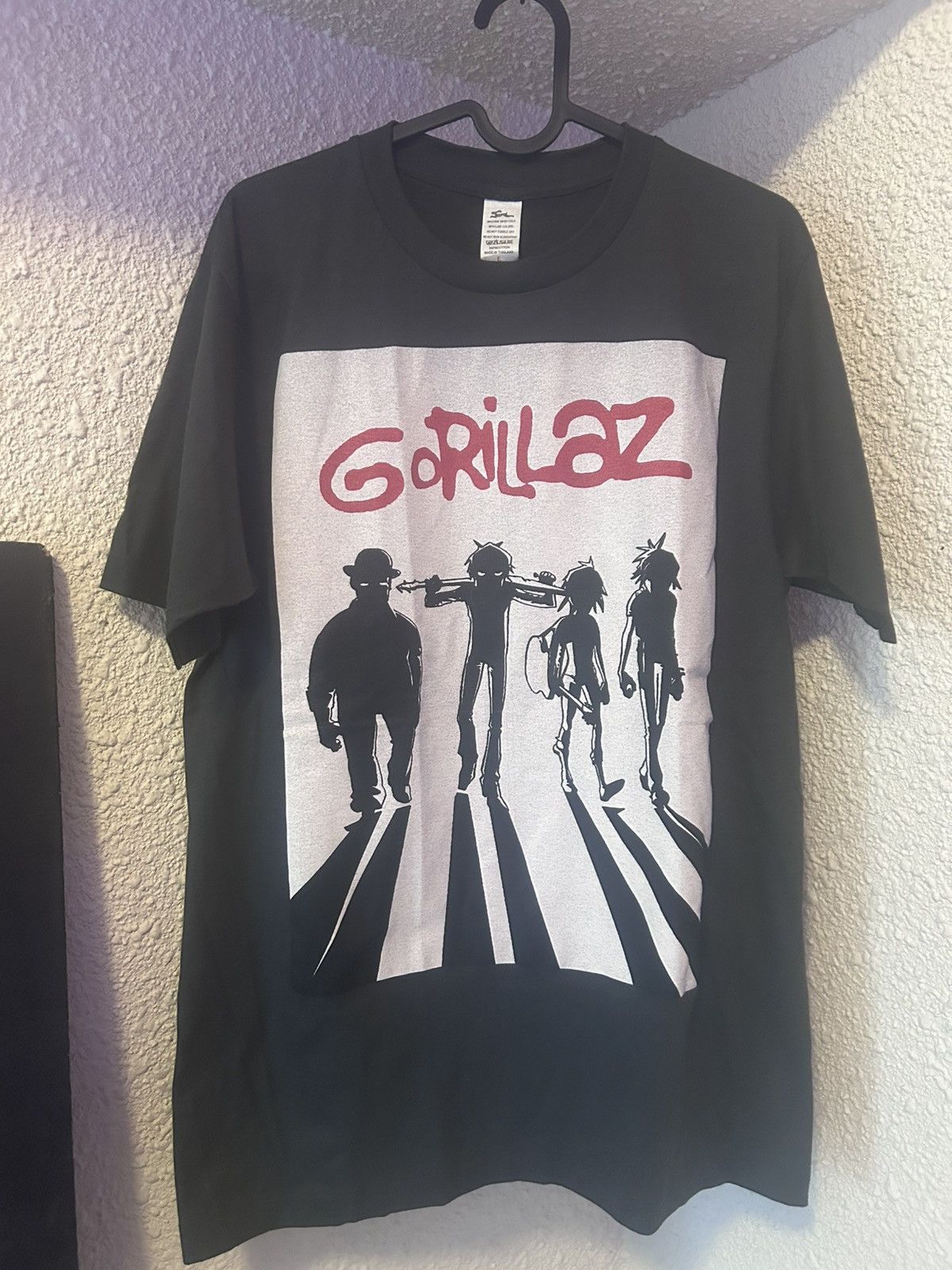 Vintage Gorilaz band shirt 🦍 🎸 Size US L / EU 52-54 / 3 - 1 Thumbnail